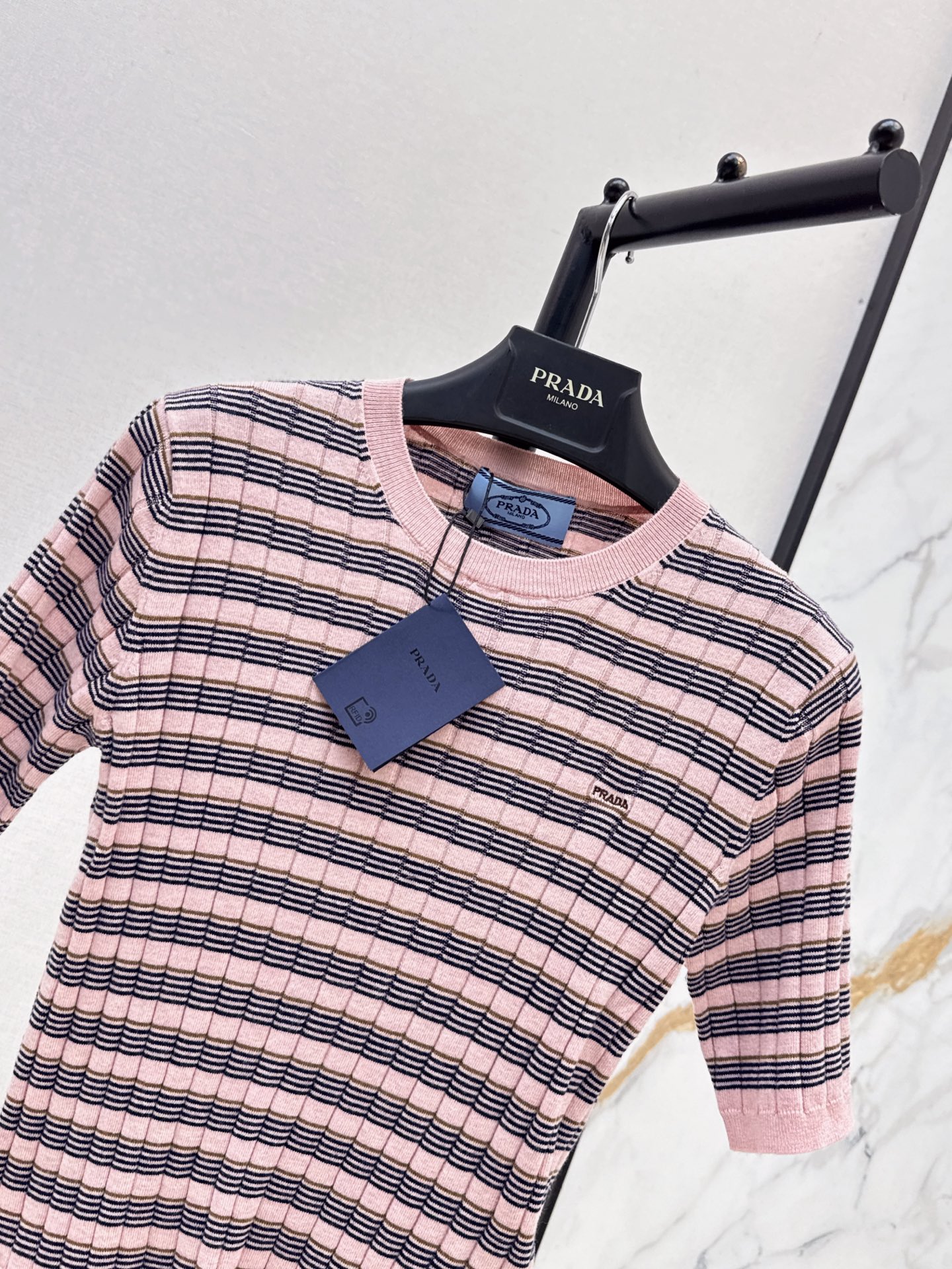 Pra 26fw stripe knit sweater