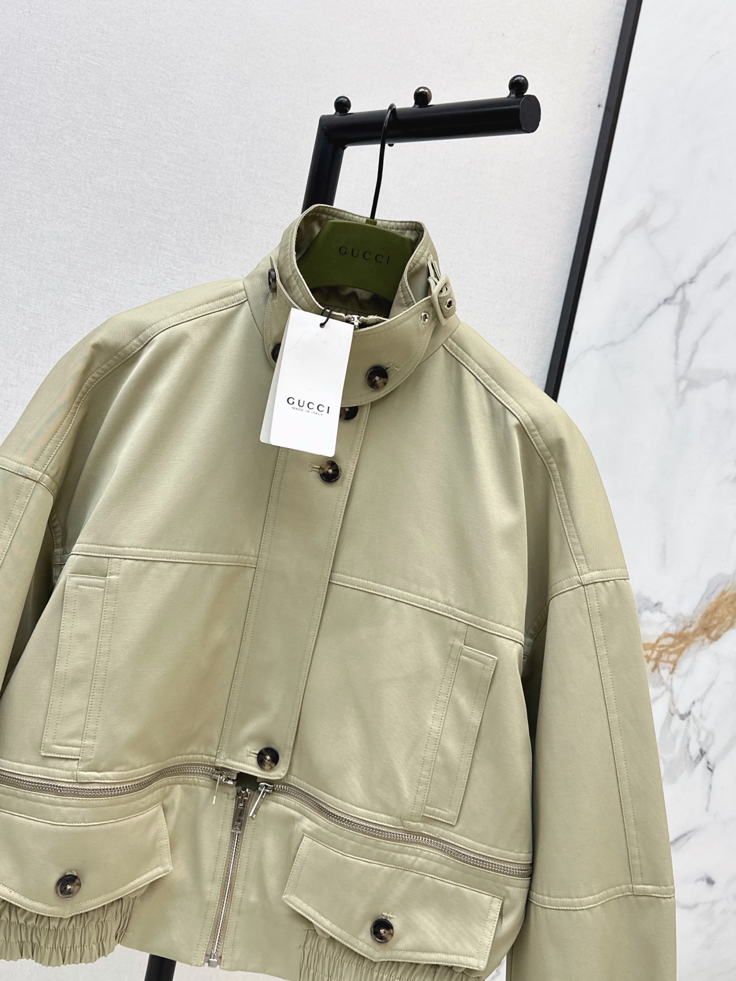 Guc 26fw stand collar jacket