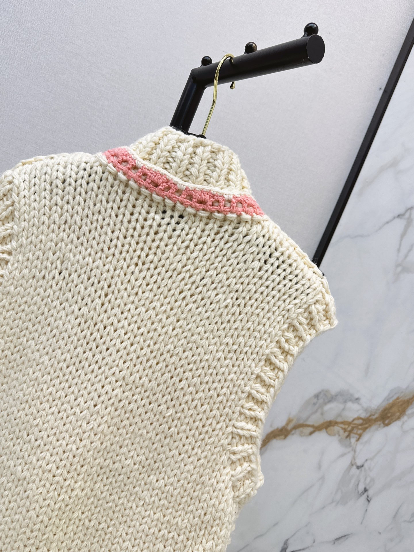 Chan 26fw embroidery knit vest