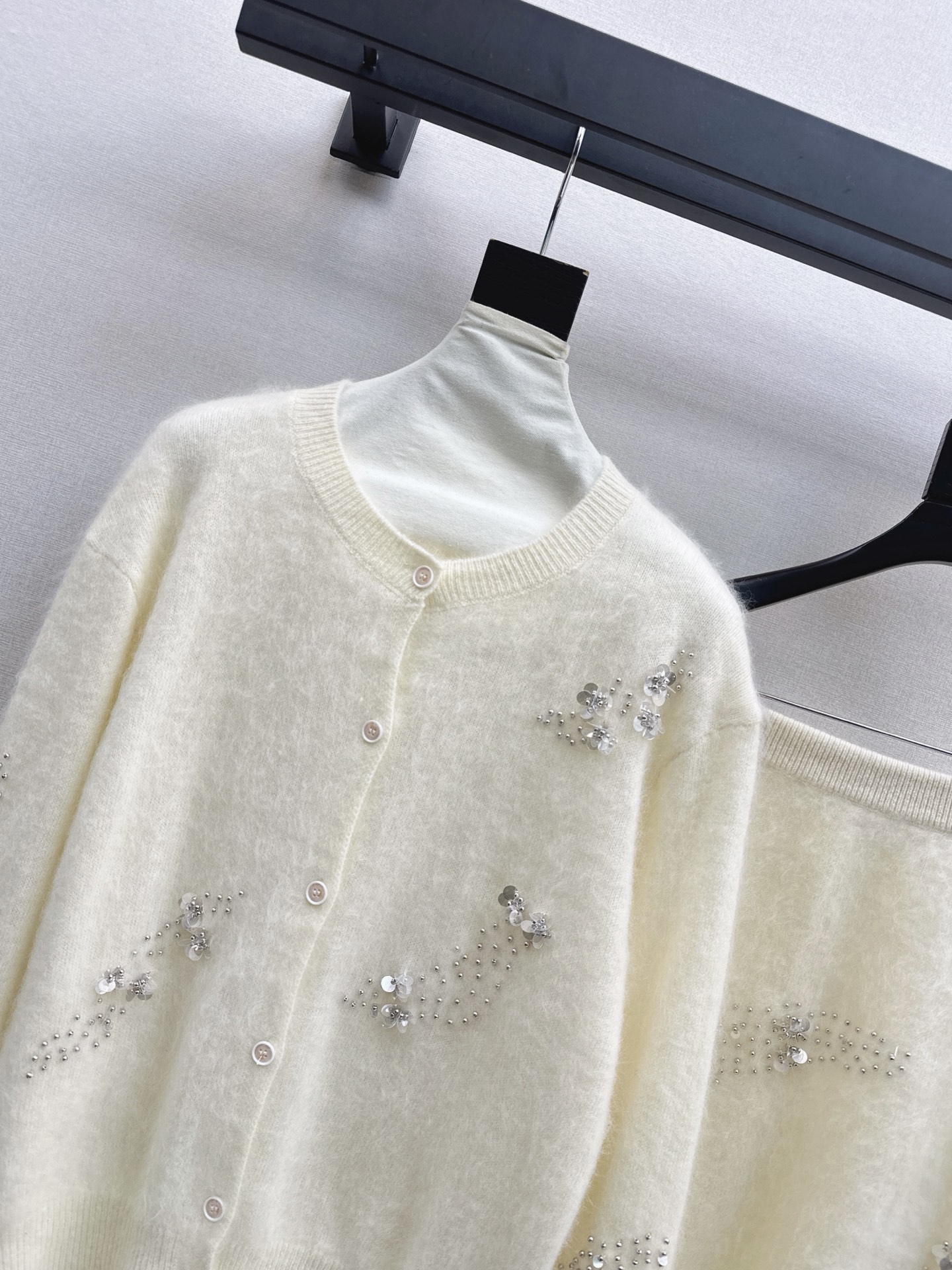 Miu 26fw beading sequin knit sweater skirt sets