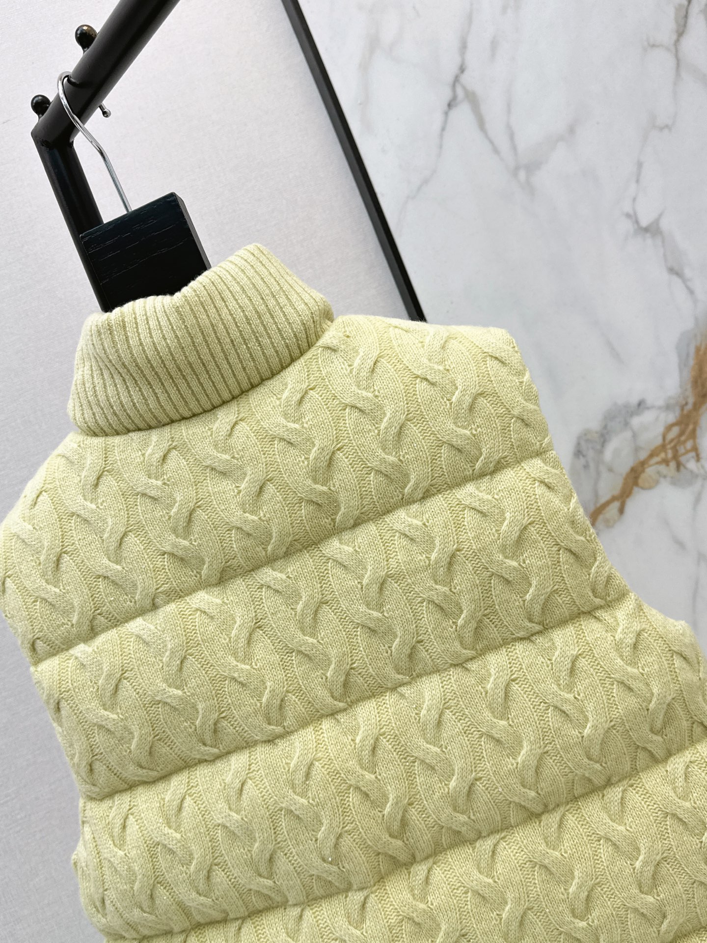 Brun 26fw knit contract down vest