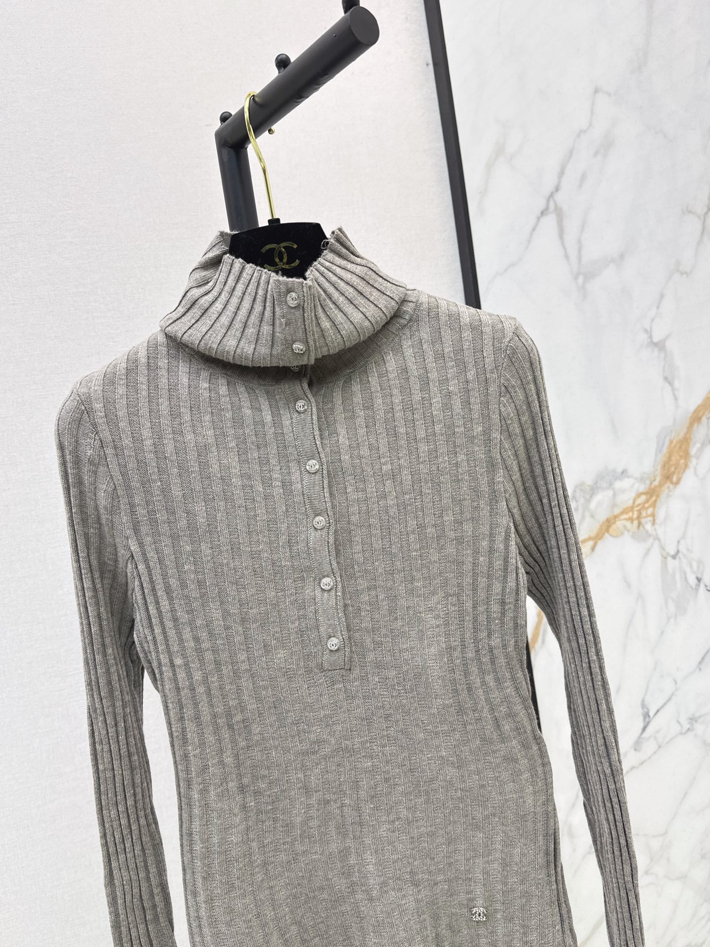 Chan 26fw slim-fit stand collar knitwear