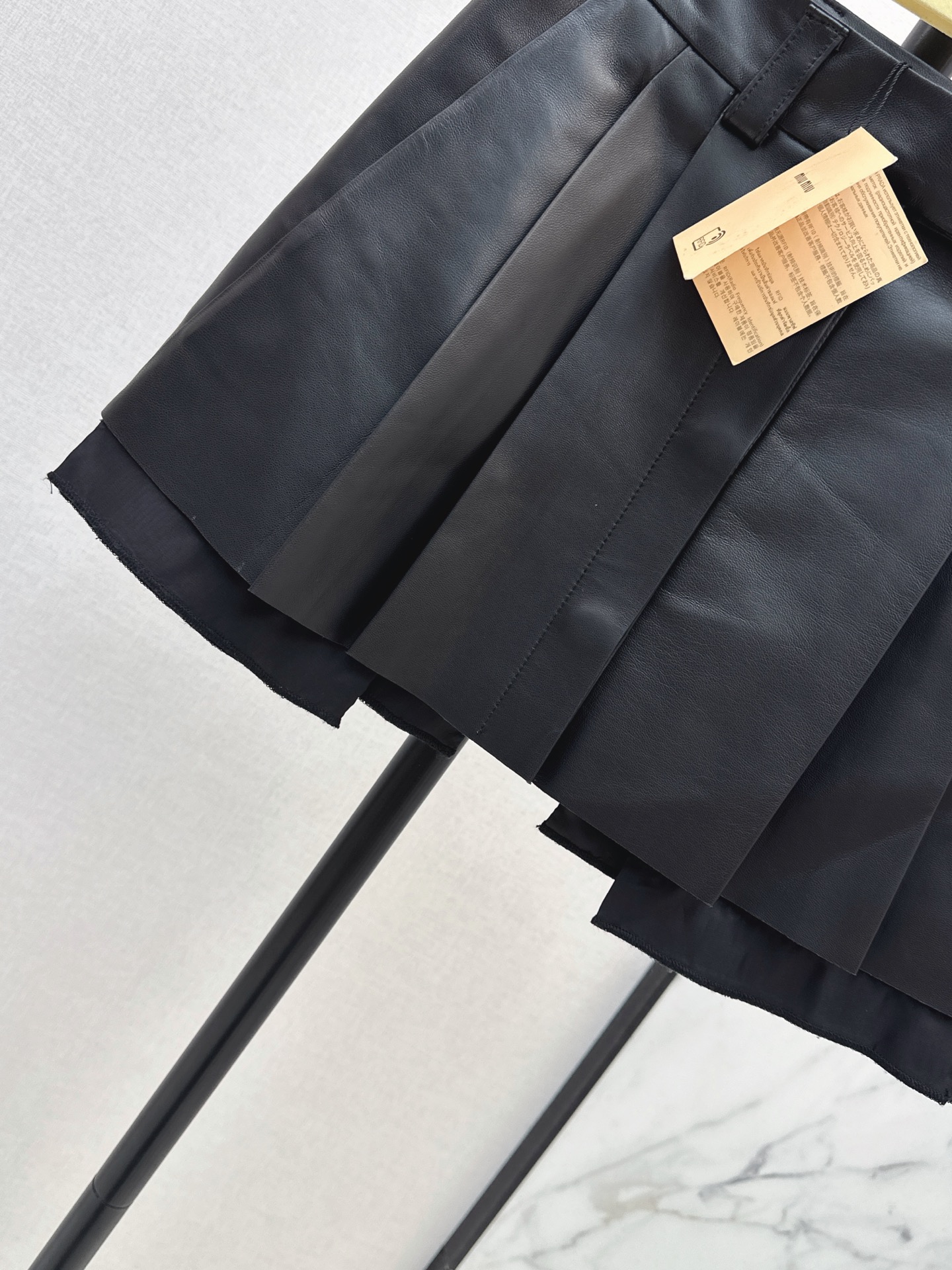Miu 26fw leather skirt