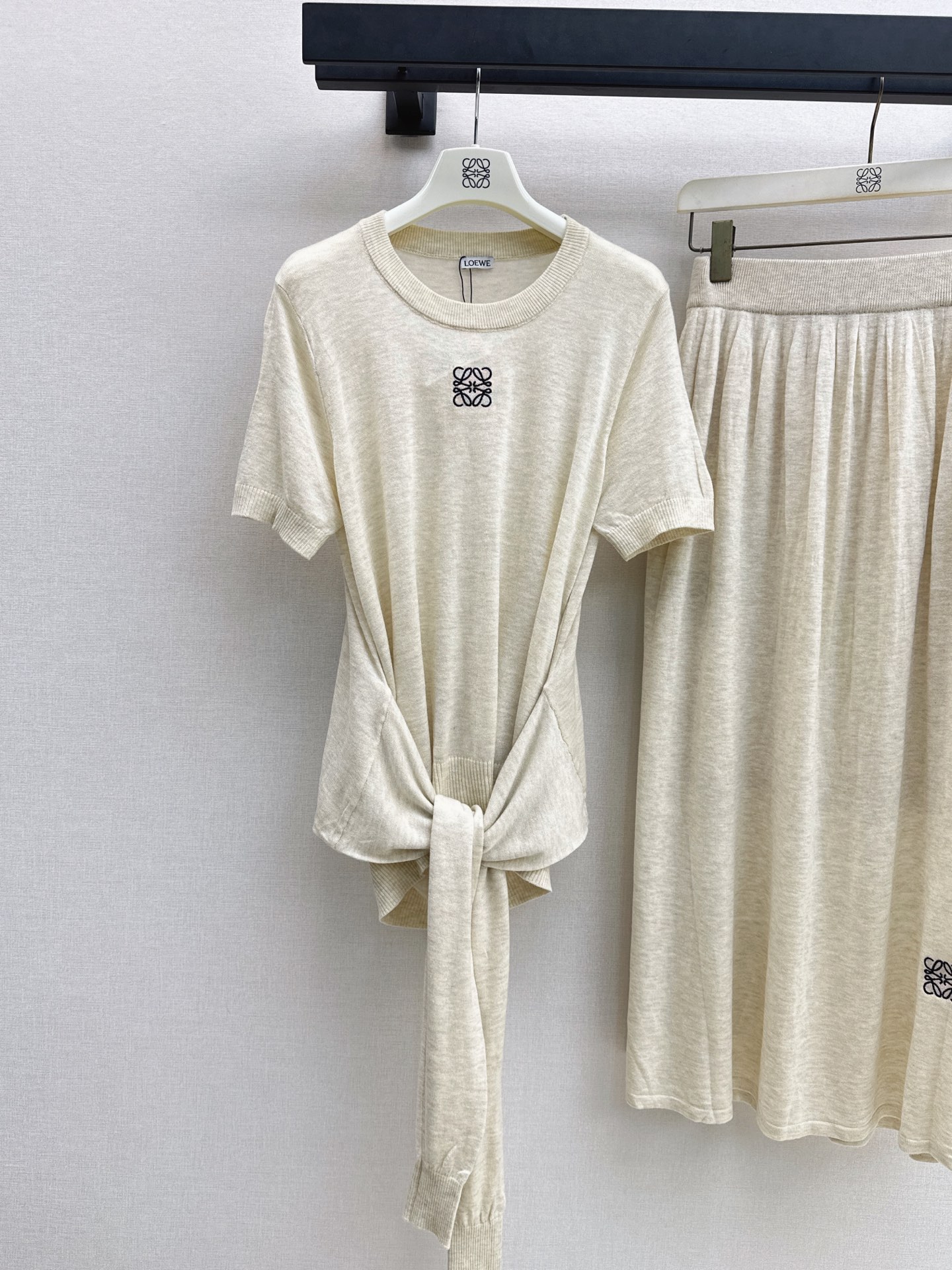 Loe 26fw knit top pleated skirt