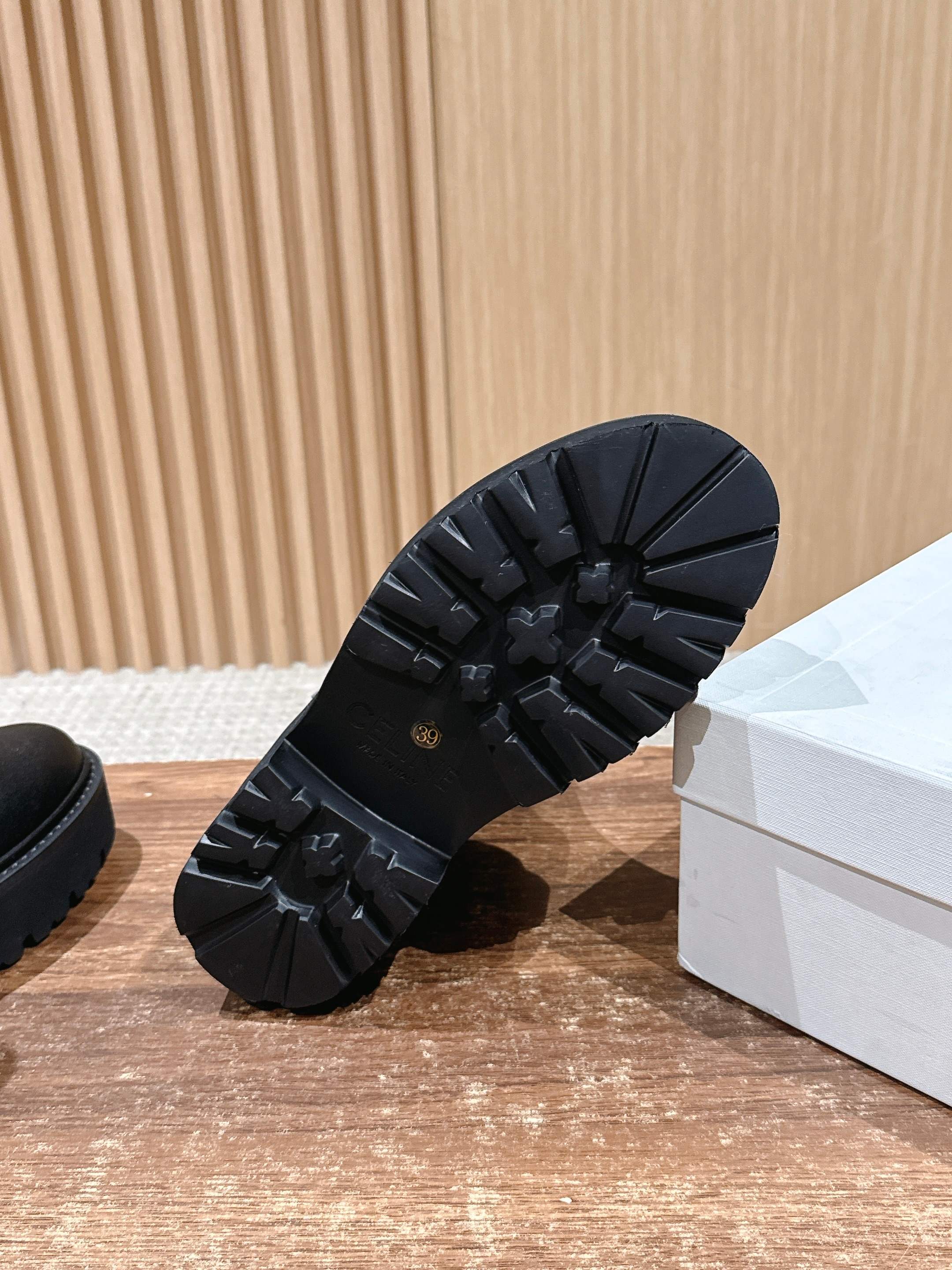 Celi 25fw boots
