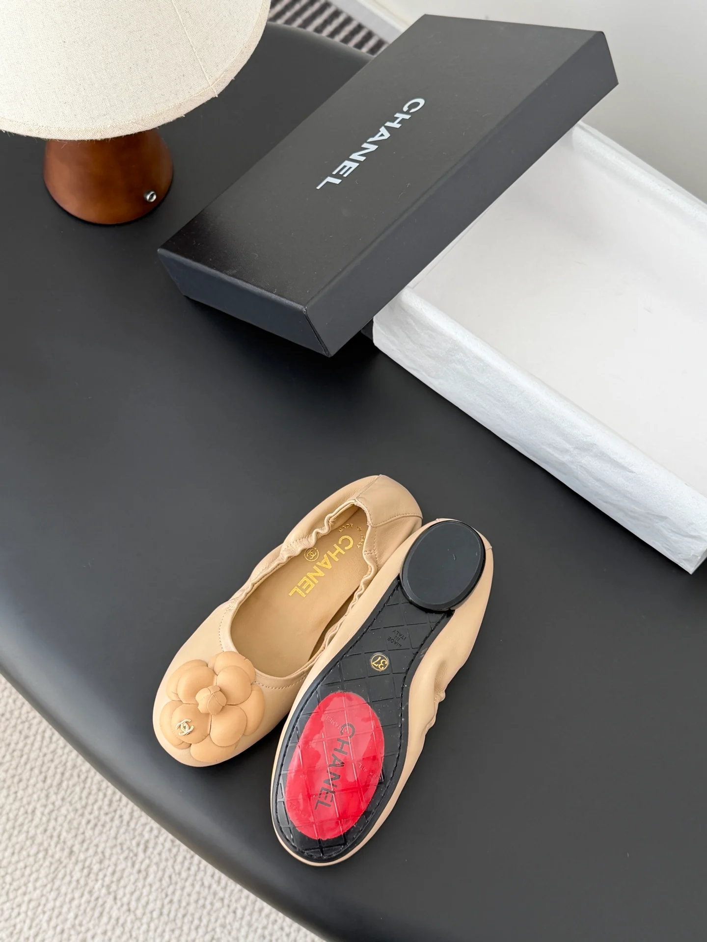 Chan 26K camellia flats