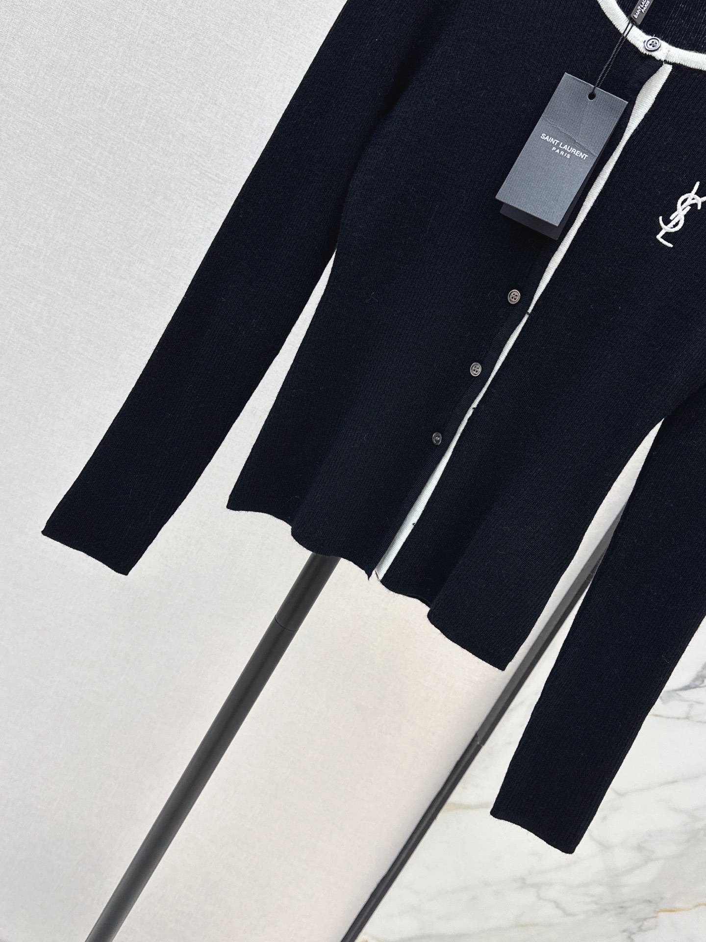 Sain 26fw slim-fit cardigan