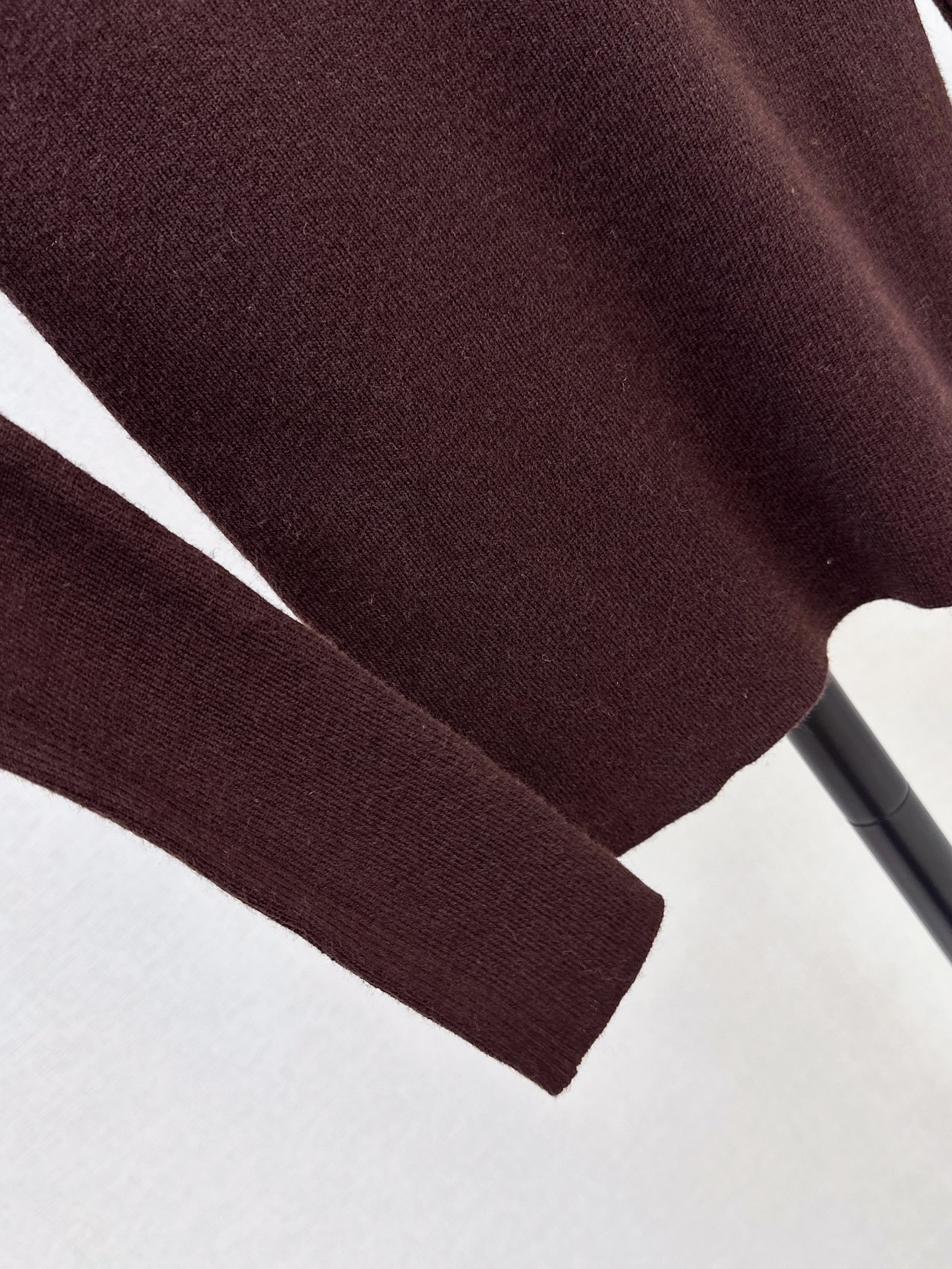 Pra 26fw knit high neck basic tee