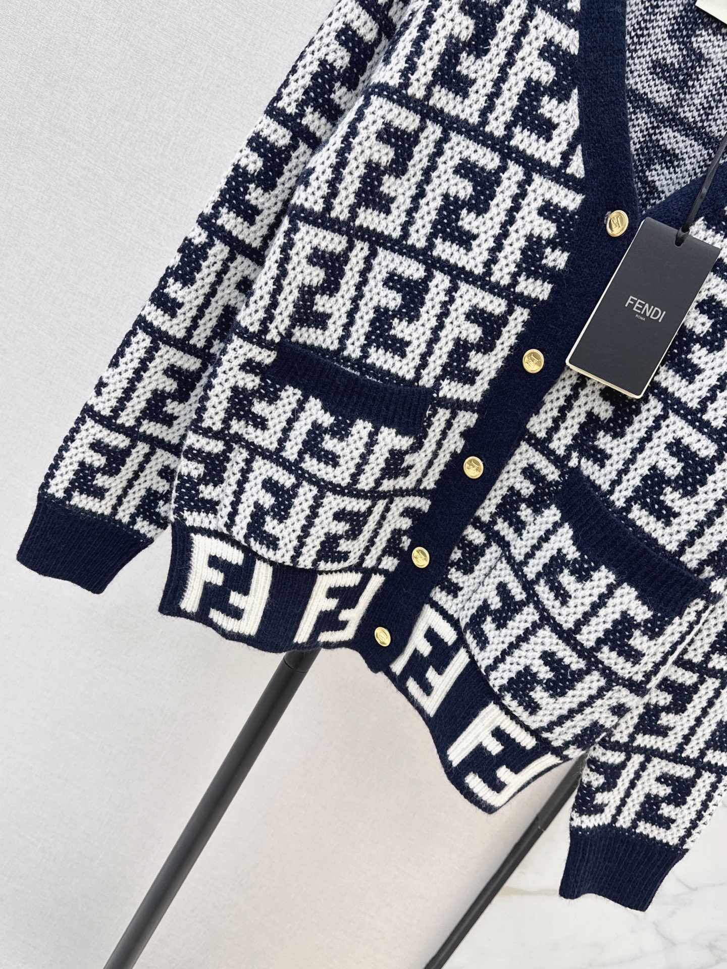 Fen 26fw jacquard cardigan