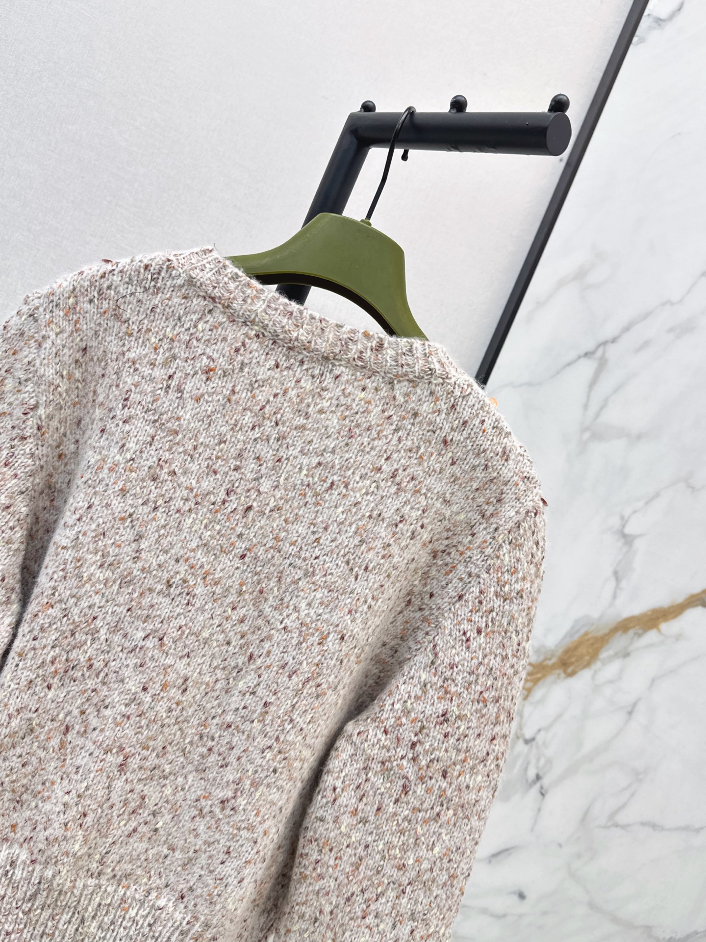 Guc 26fw sequin knit sweater