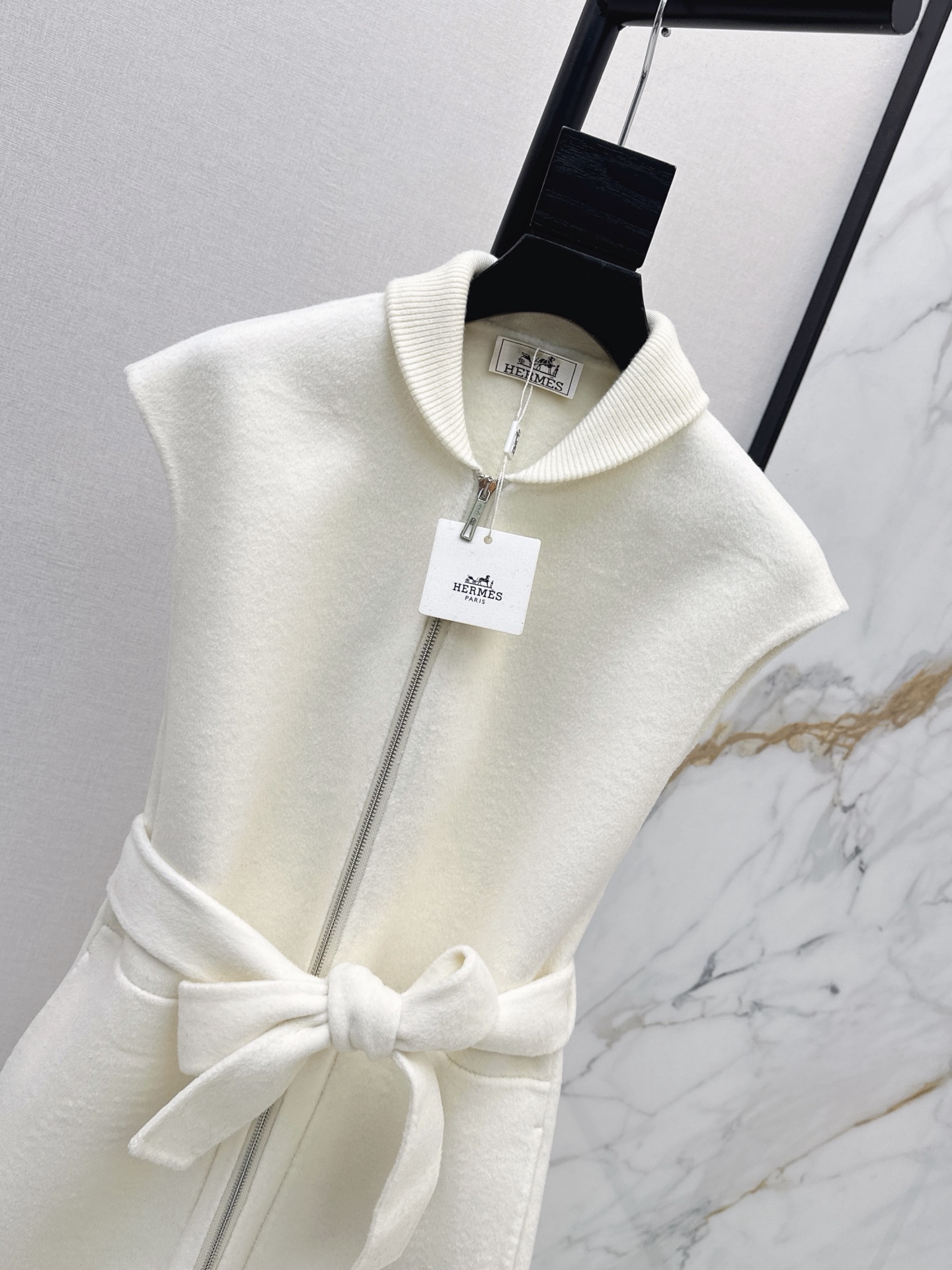 Her 26fw woolen belted vest