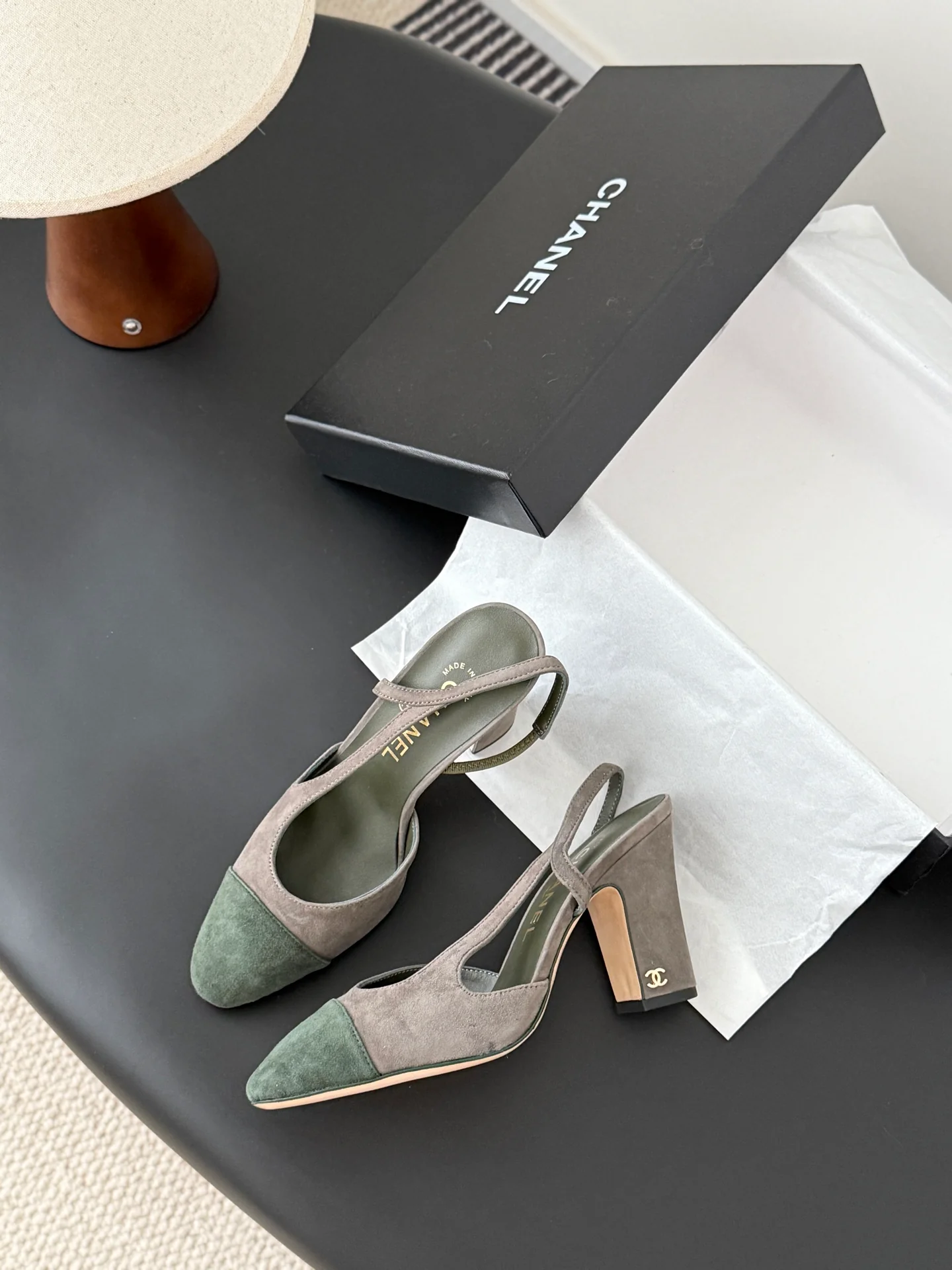 Chan 25fw slingback heels