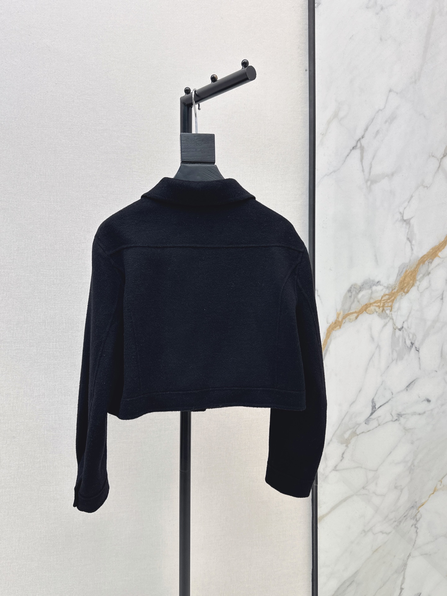Her 26fw cashmere cropped jacket