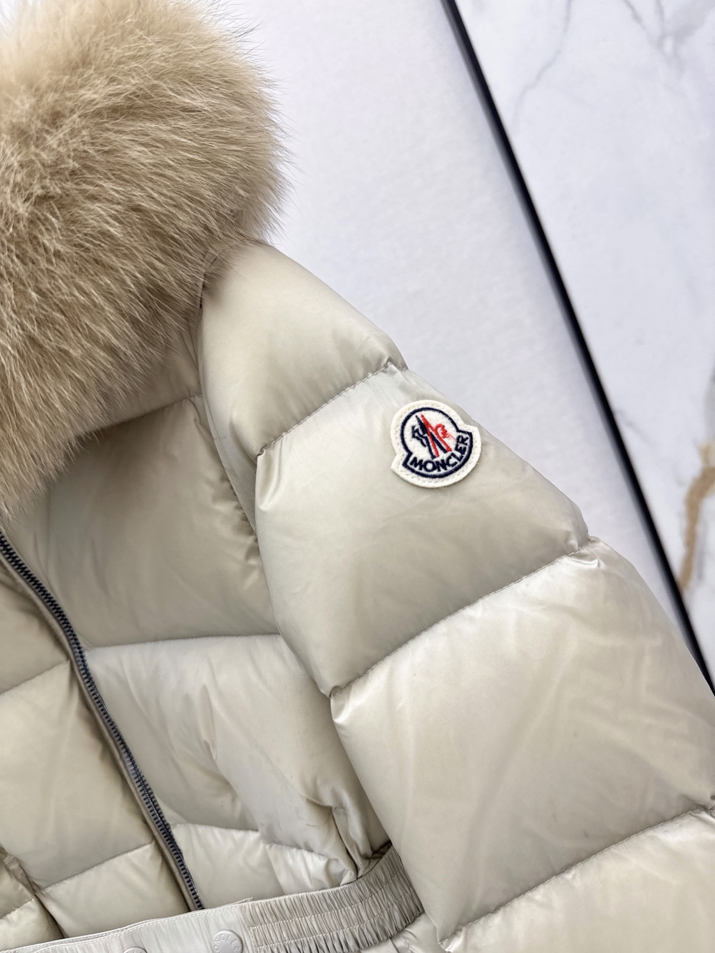 Monc 26fw fur-trim belted down jacket