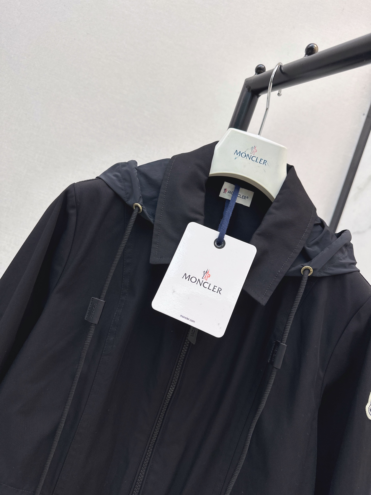 Monc 26fw drawstring hooded jacket