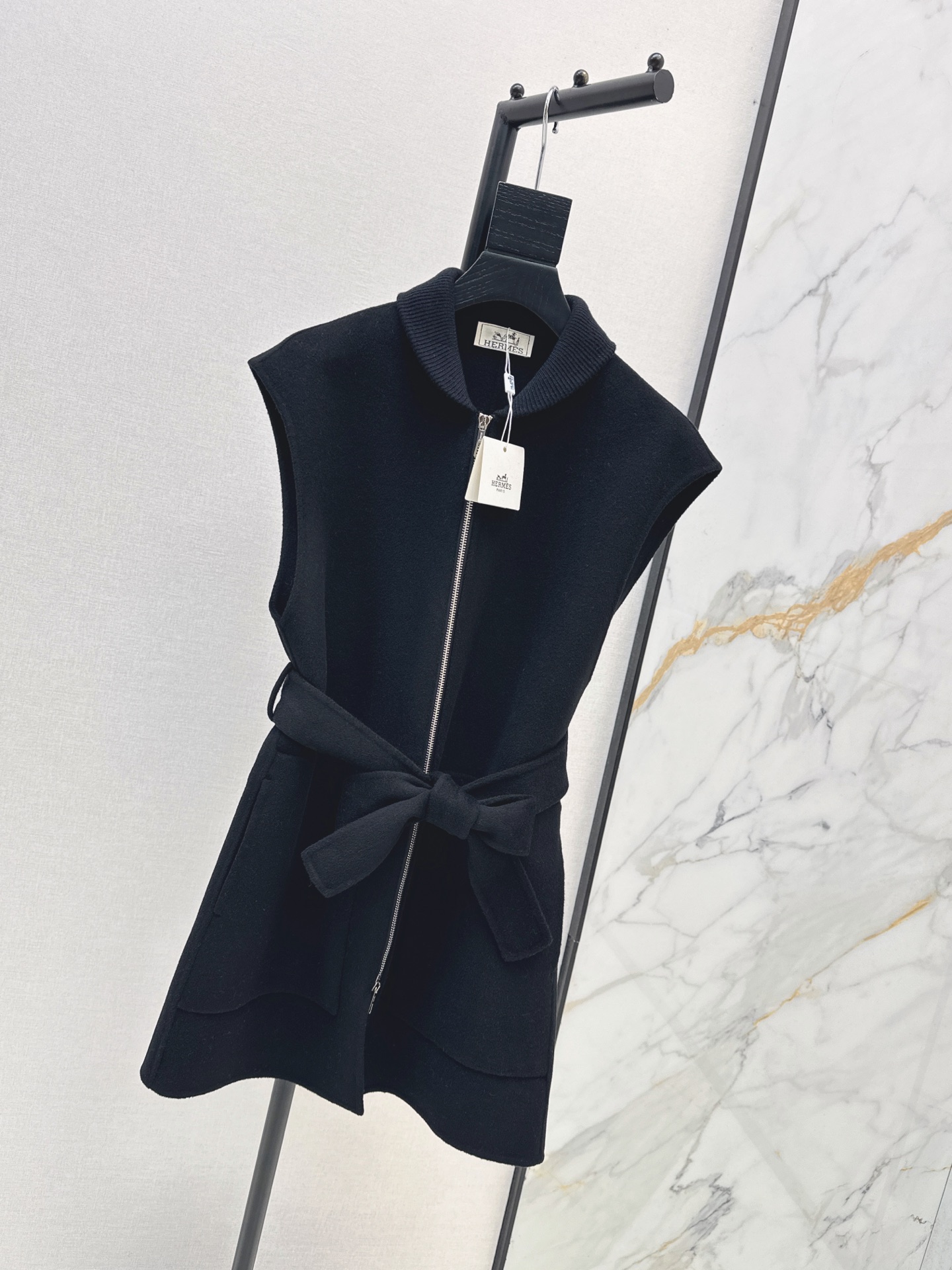 Her 26fw woolen belted vest