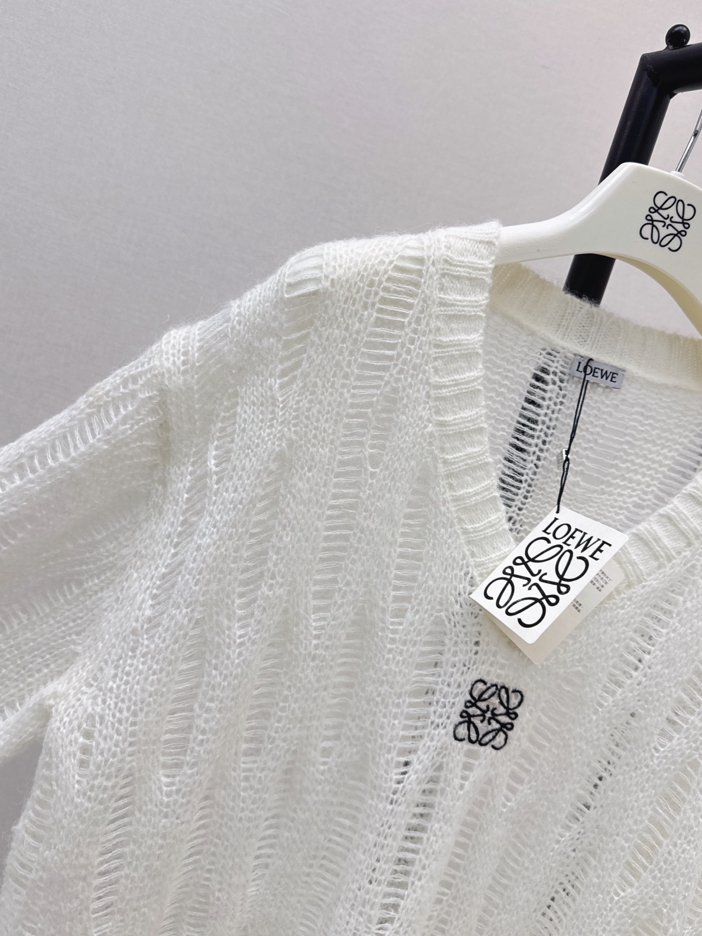 Loe 26fw hollow knit sweater