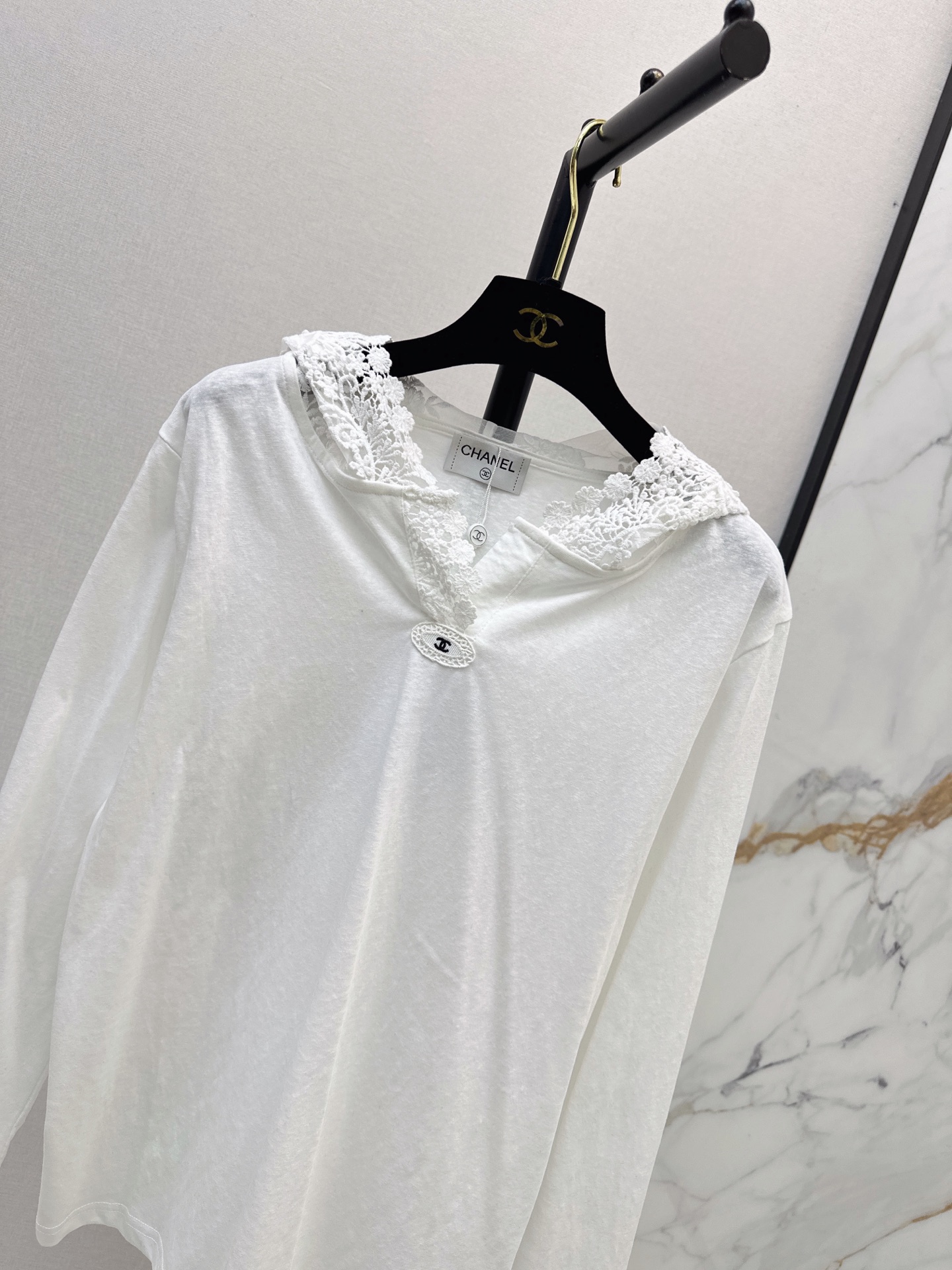 Chan 26fw lace-trim hooded top