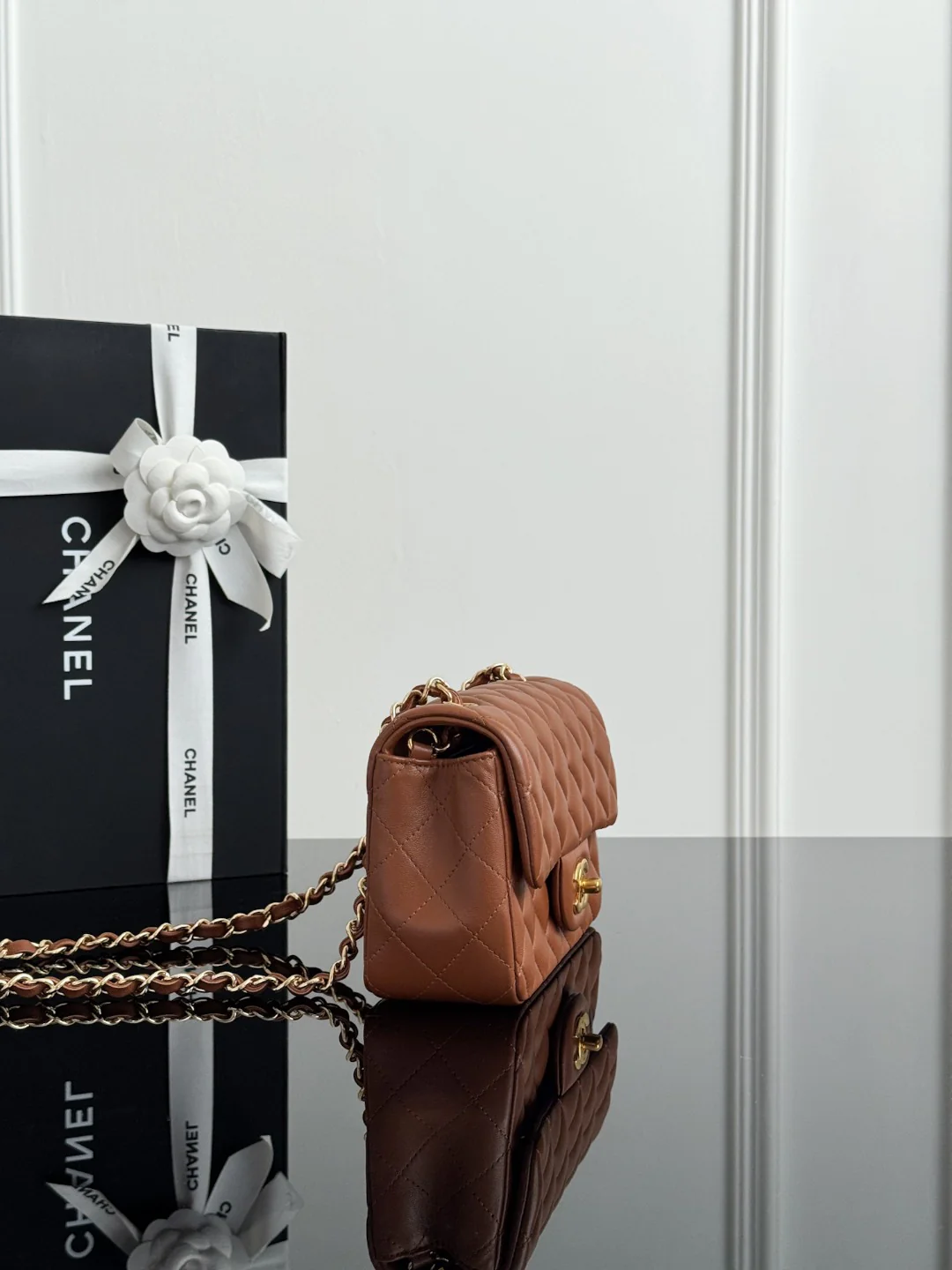 Chan cf20 chain shoulder bag