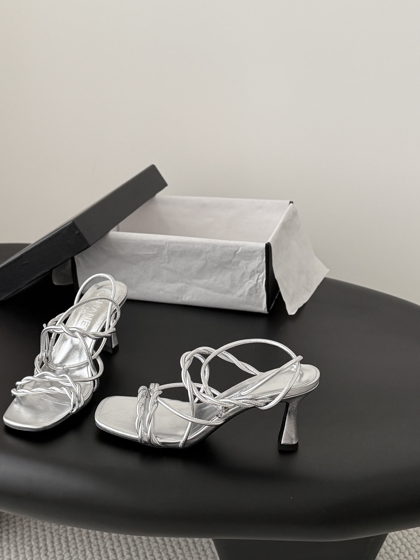 Chan 26K kitten sandals