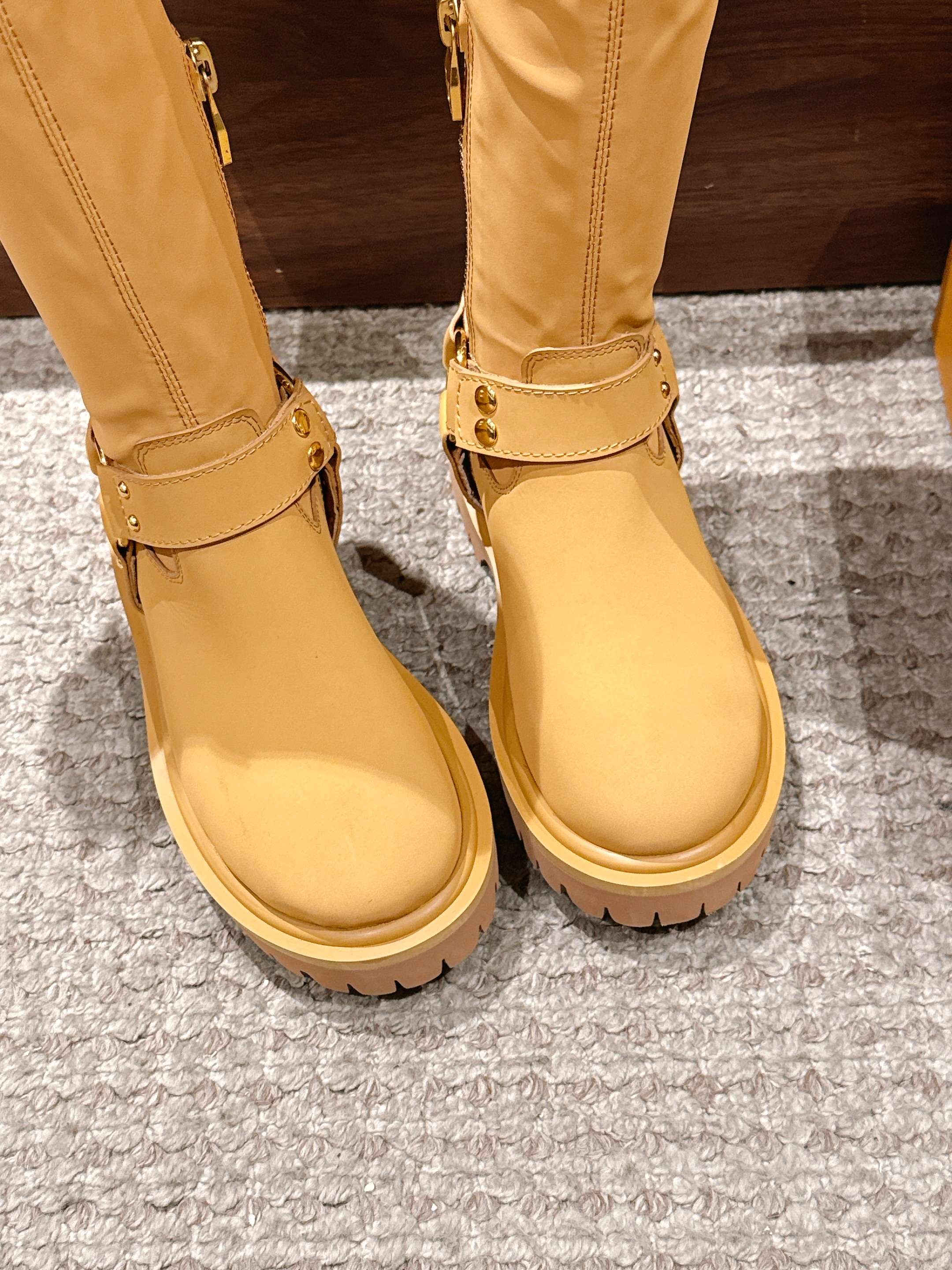 Loui 25fw boots