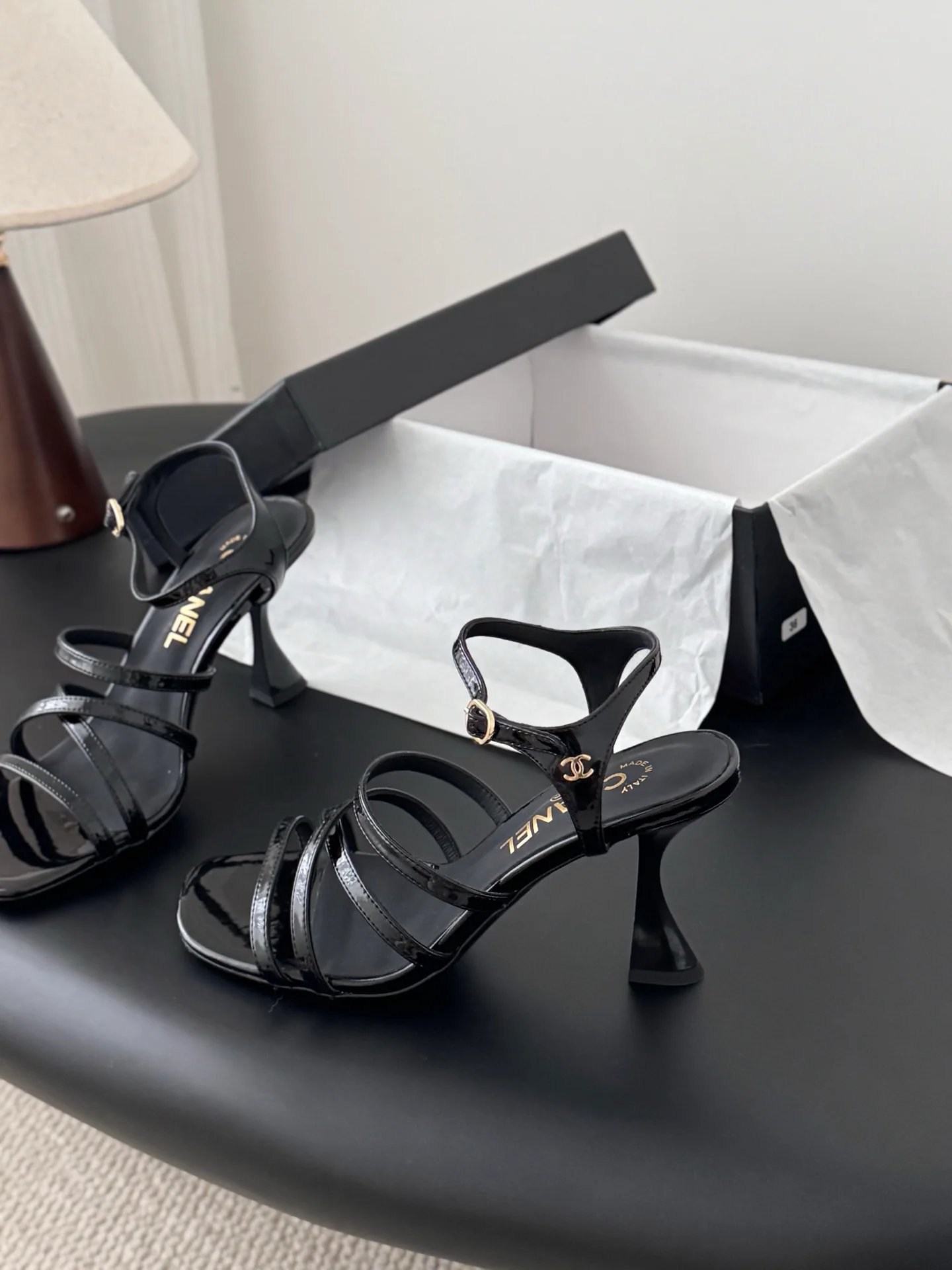 Chan 25fw high heel sandals