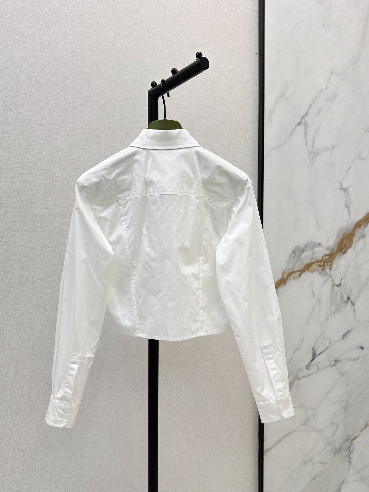 Guc 26fw cropped shirt