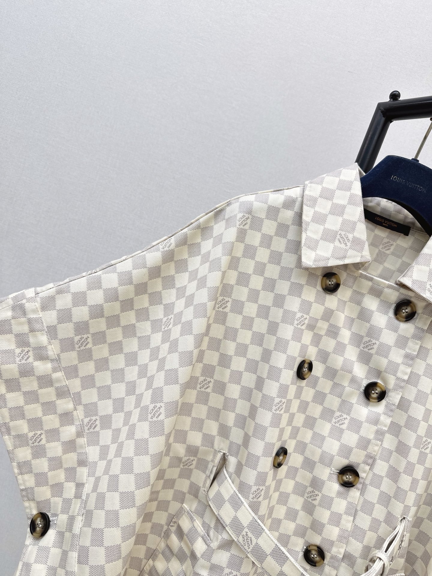 Loui 26fw check cape jacket