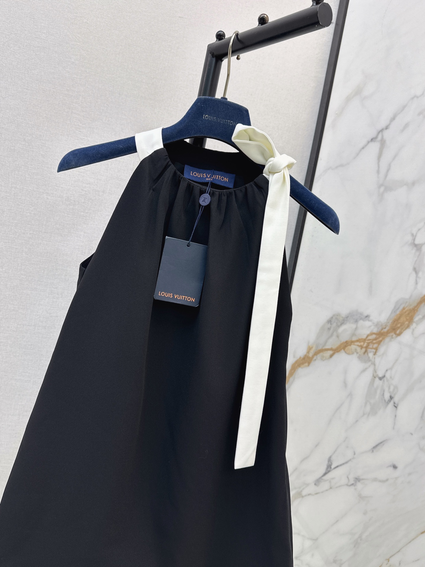 Loui 26fw sleeveless dress
