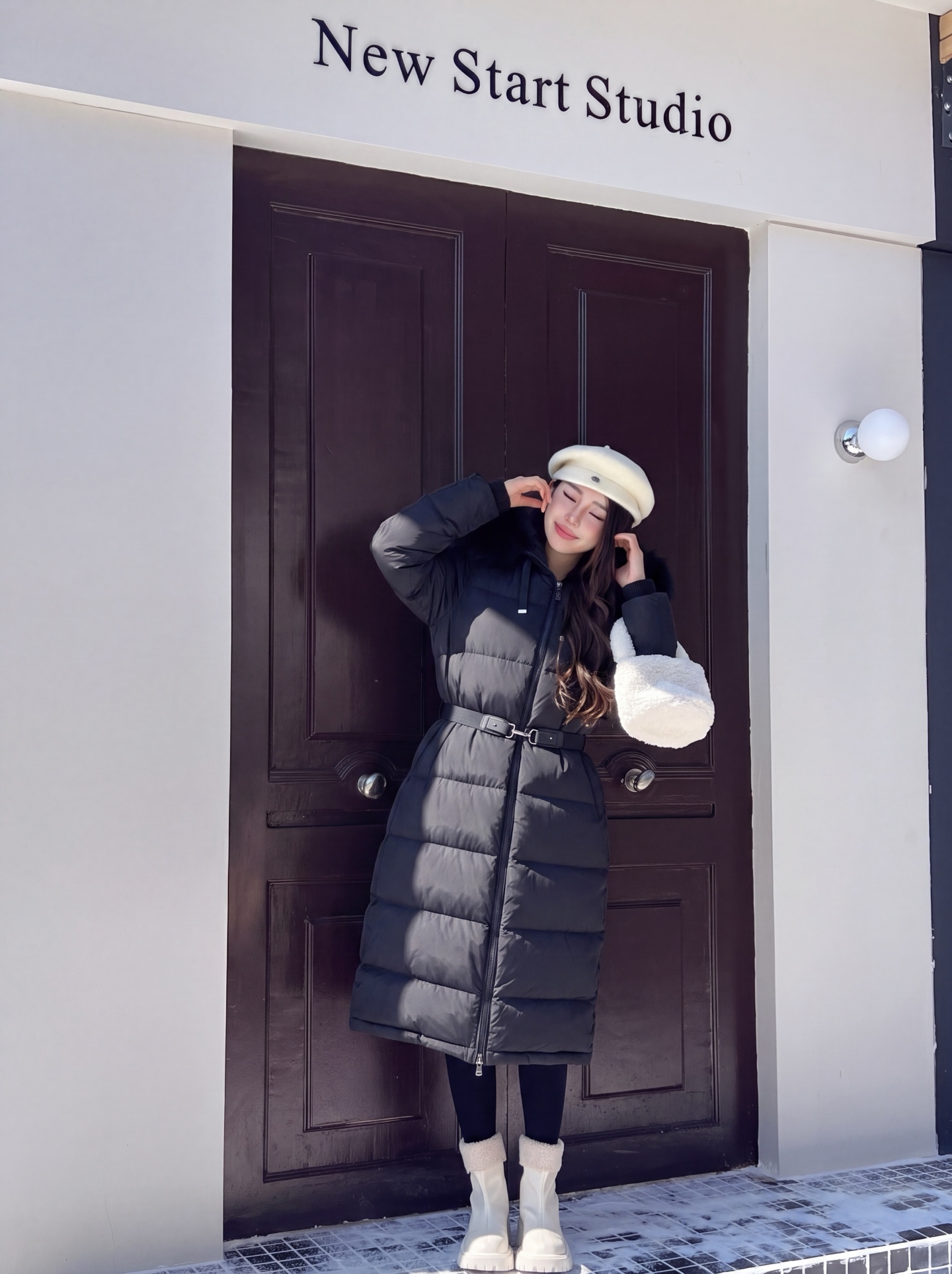 Max 26fw long belted hooded down jacket