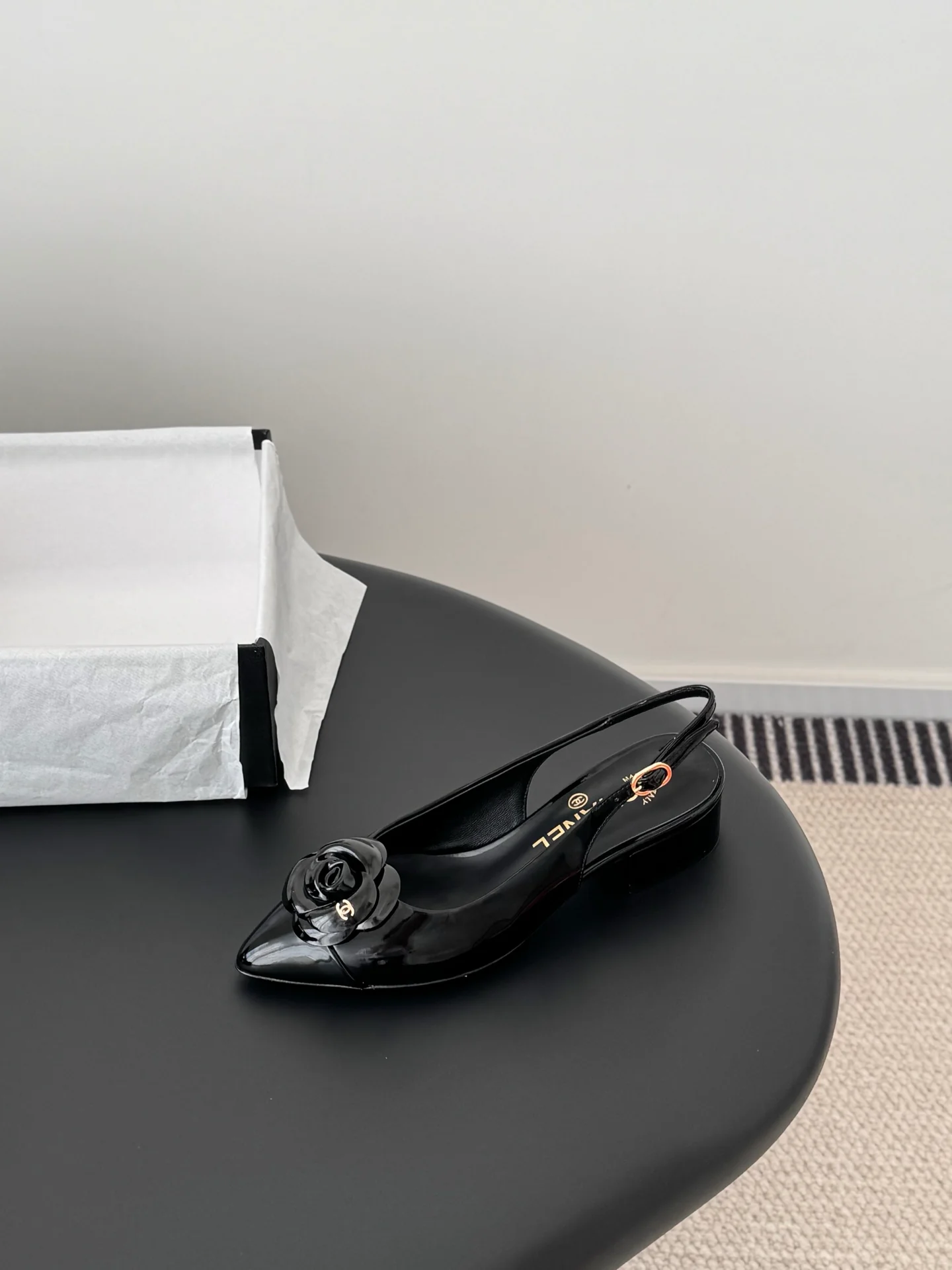 Chan 26ss slingback flats