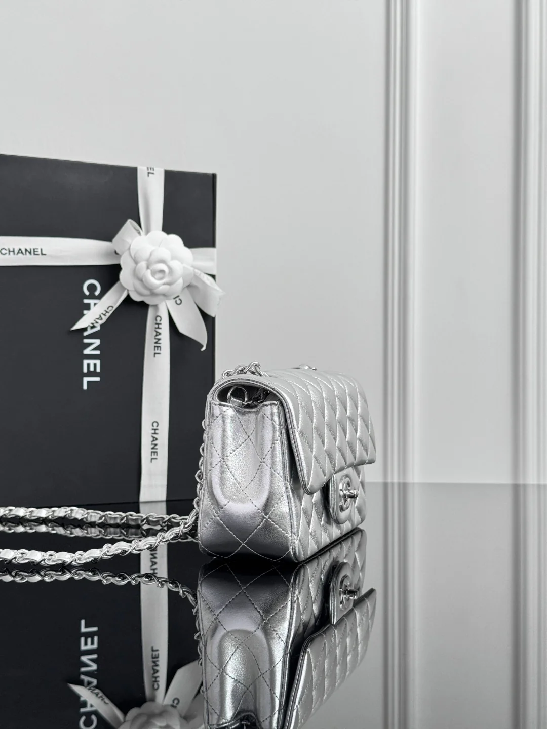 Chan cf20 chain shoulder bag