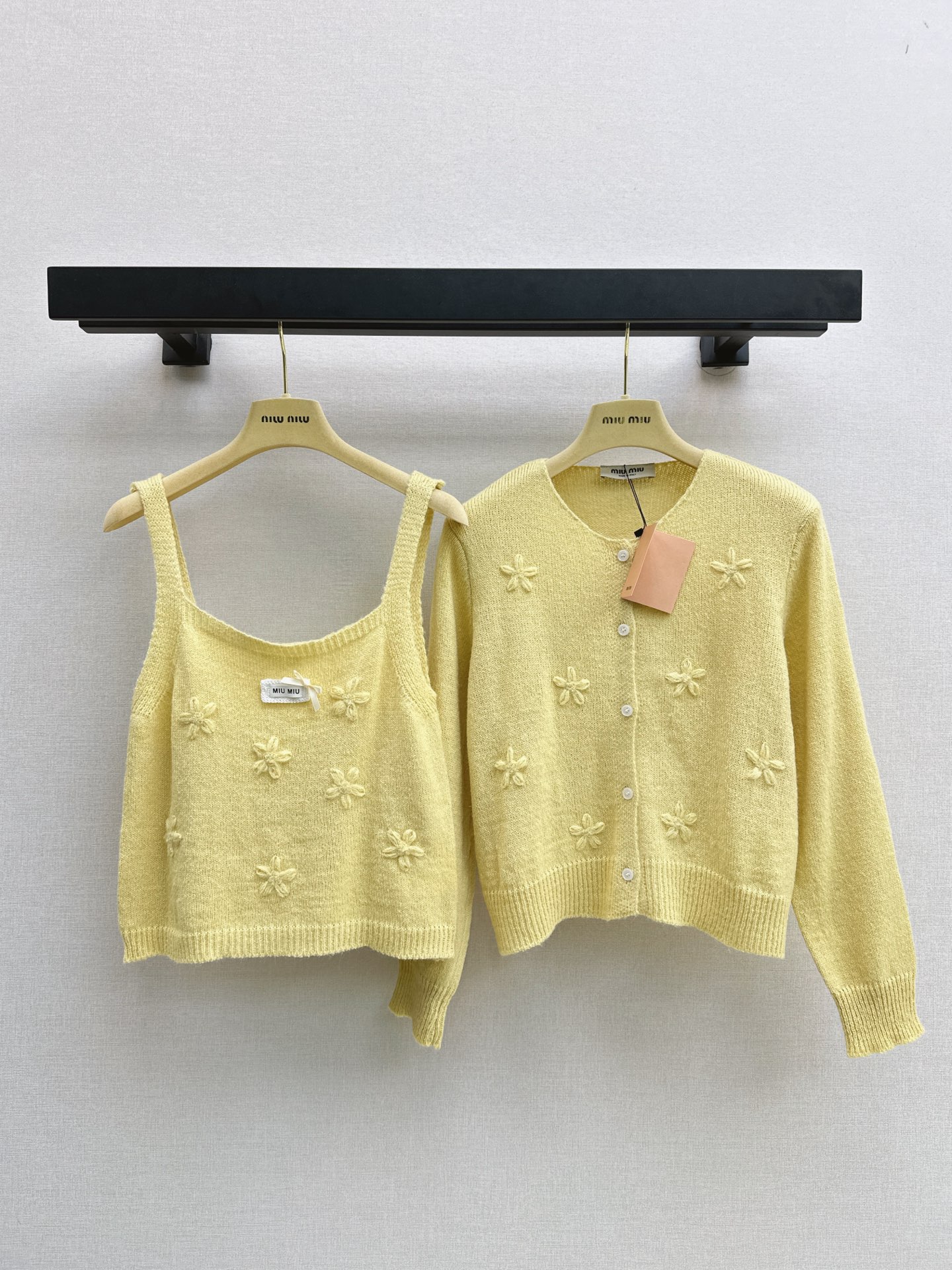 Miu 26fw knit camisole cardigan sets