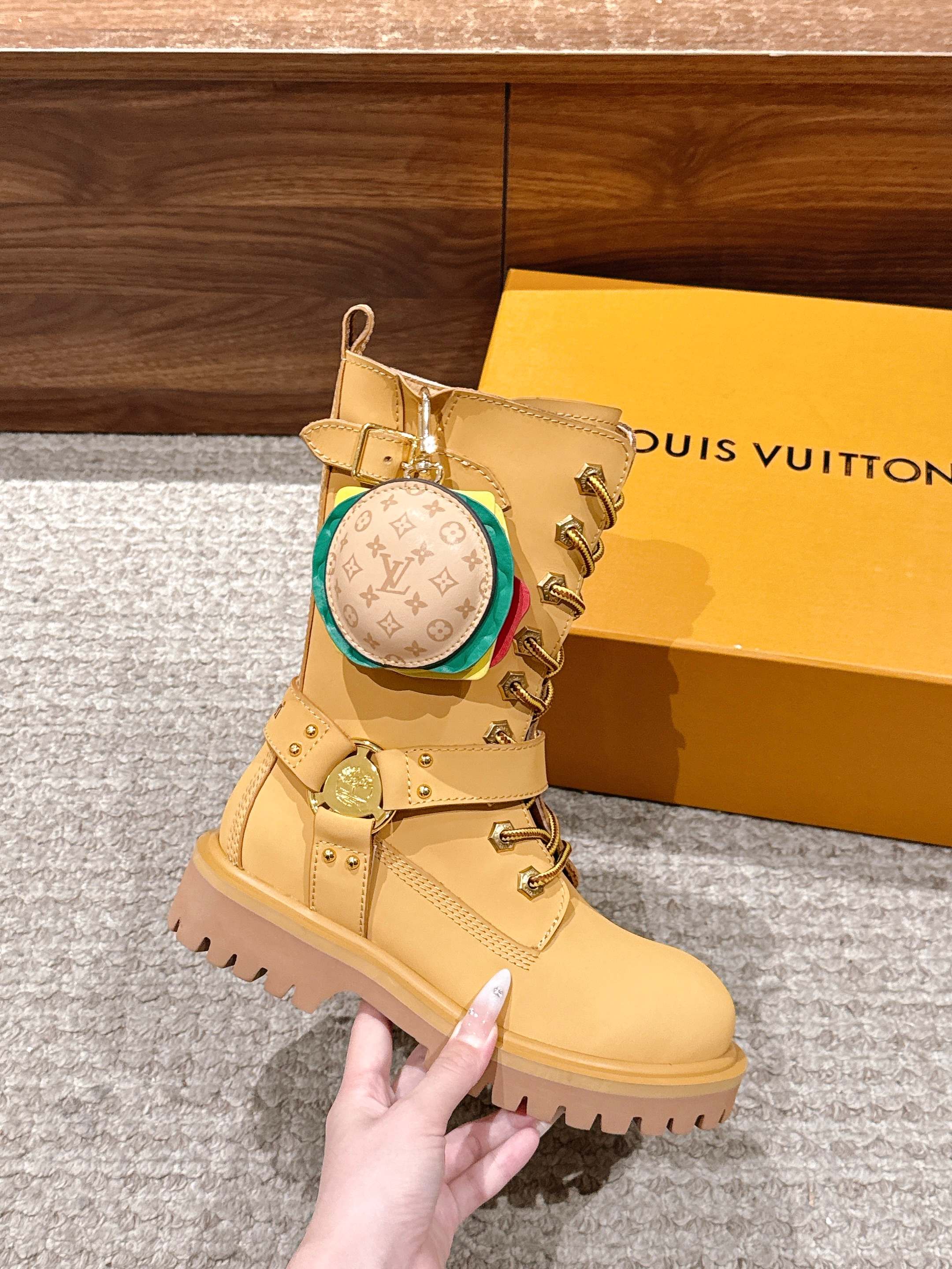 Loui 25fw biker boots