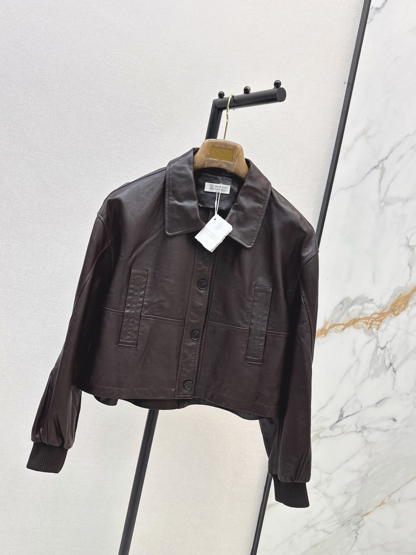 Brun 26fw cropped leather jacket