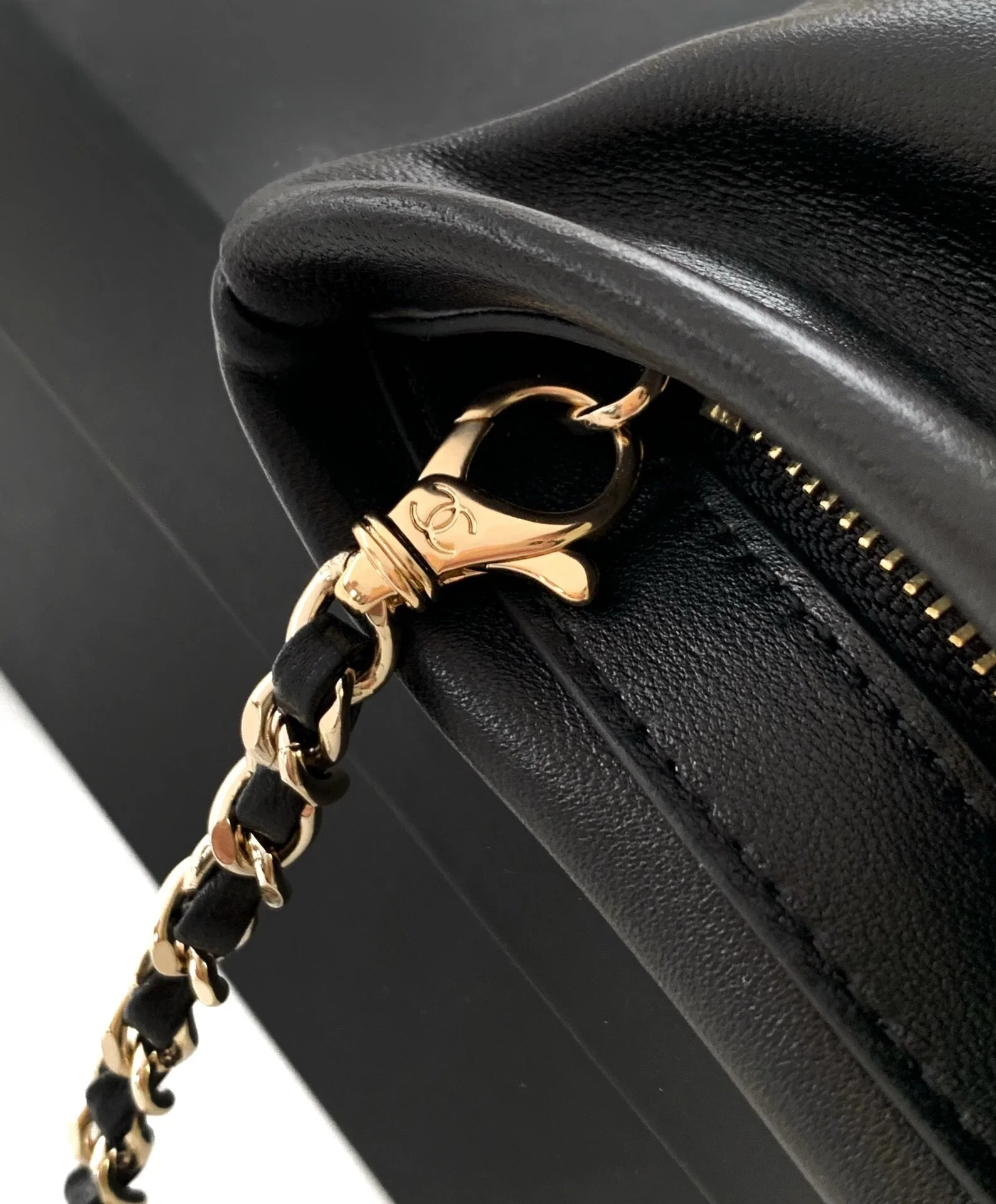 Ch 22bag black