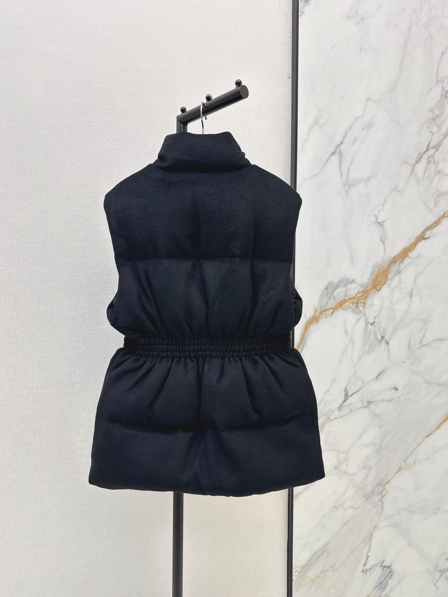Pra 26fw woolen belted down vest