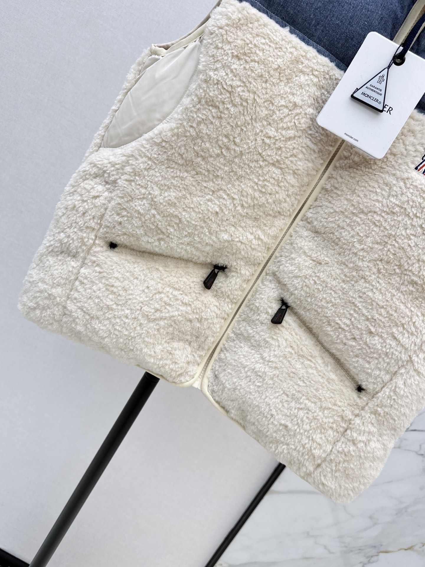 Monc 26fw sherpa fleece down vest