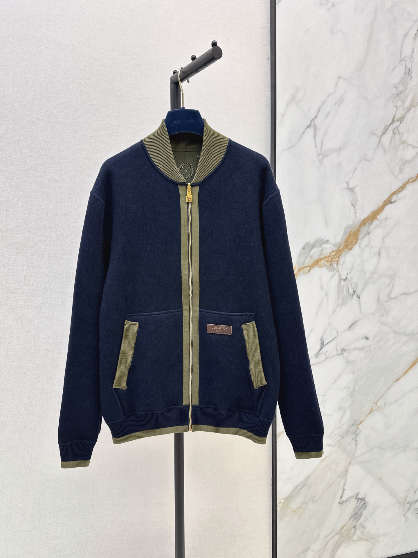 Loui 26fw reversible jacquard sweater