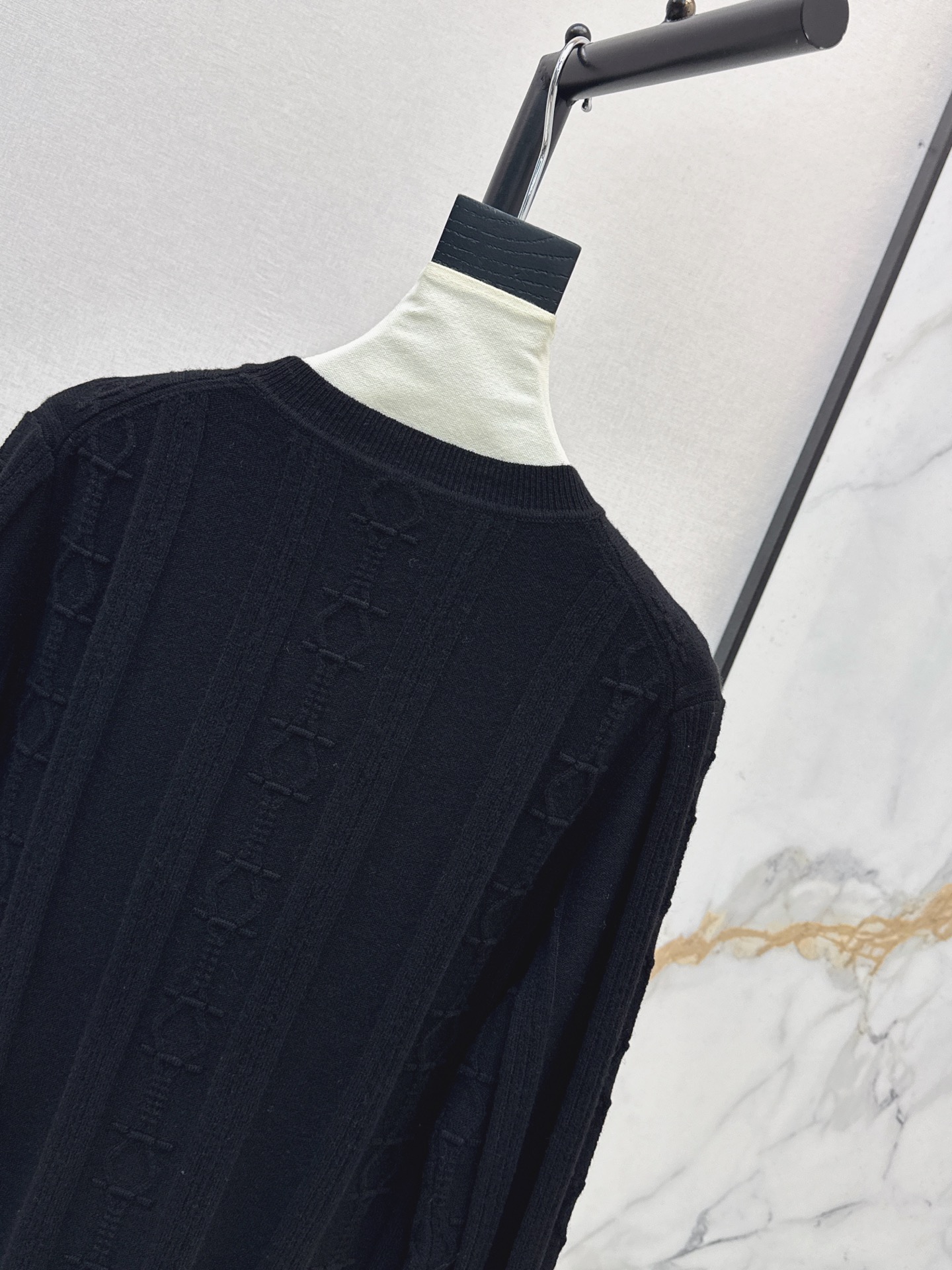 Her 26fw cable sweater