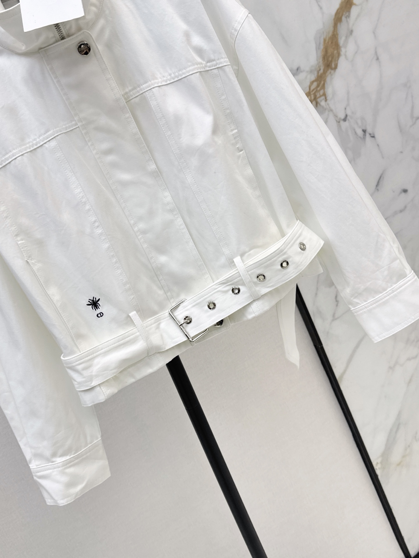 CD 26fw Stand-Collar Belted Cropped Jacket