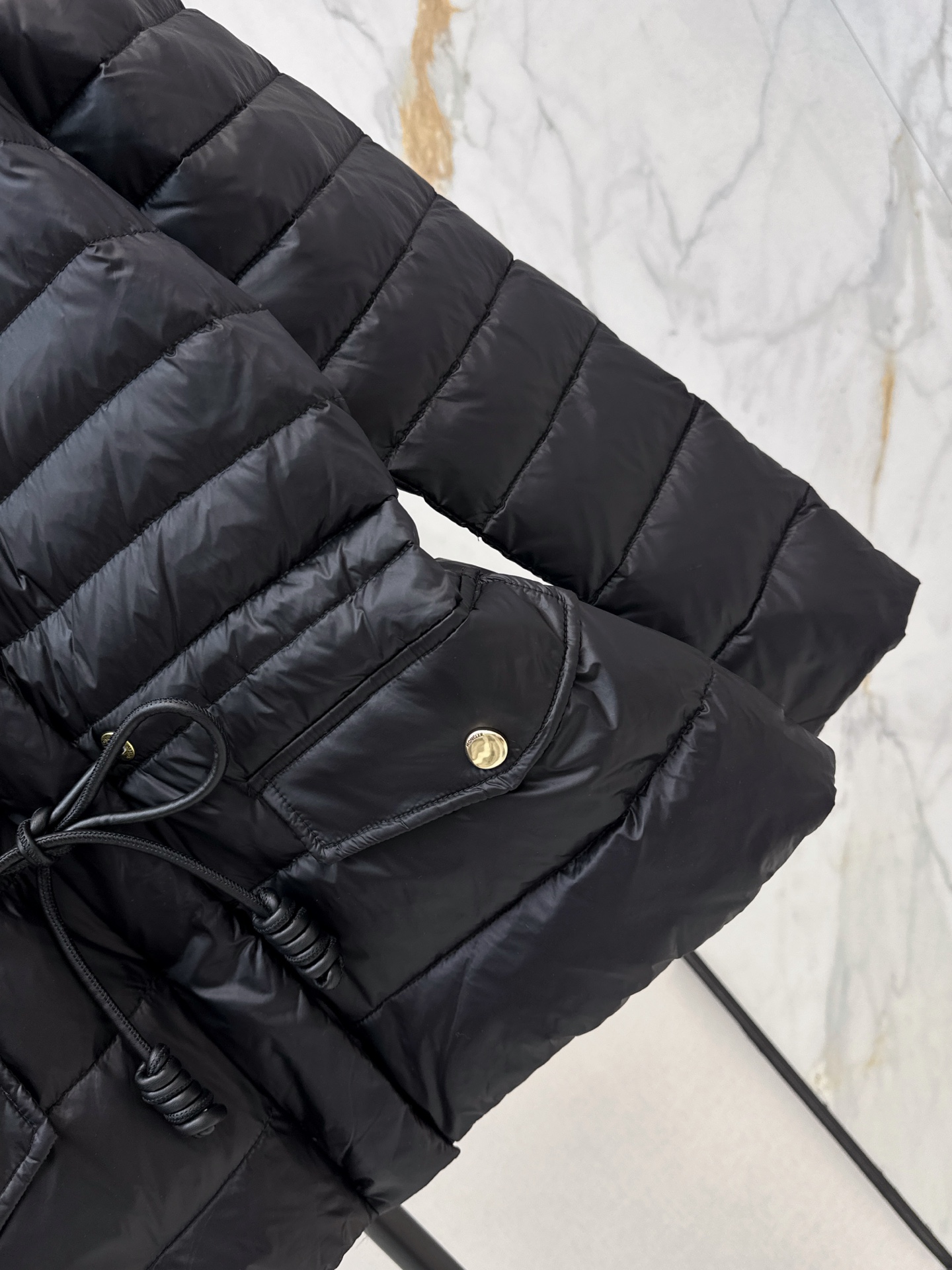 Monc 26fw Drawstring-Waist Puffer Jacket