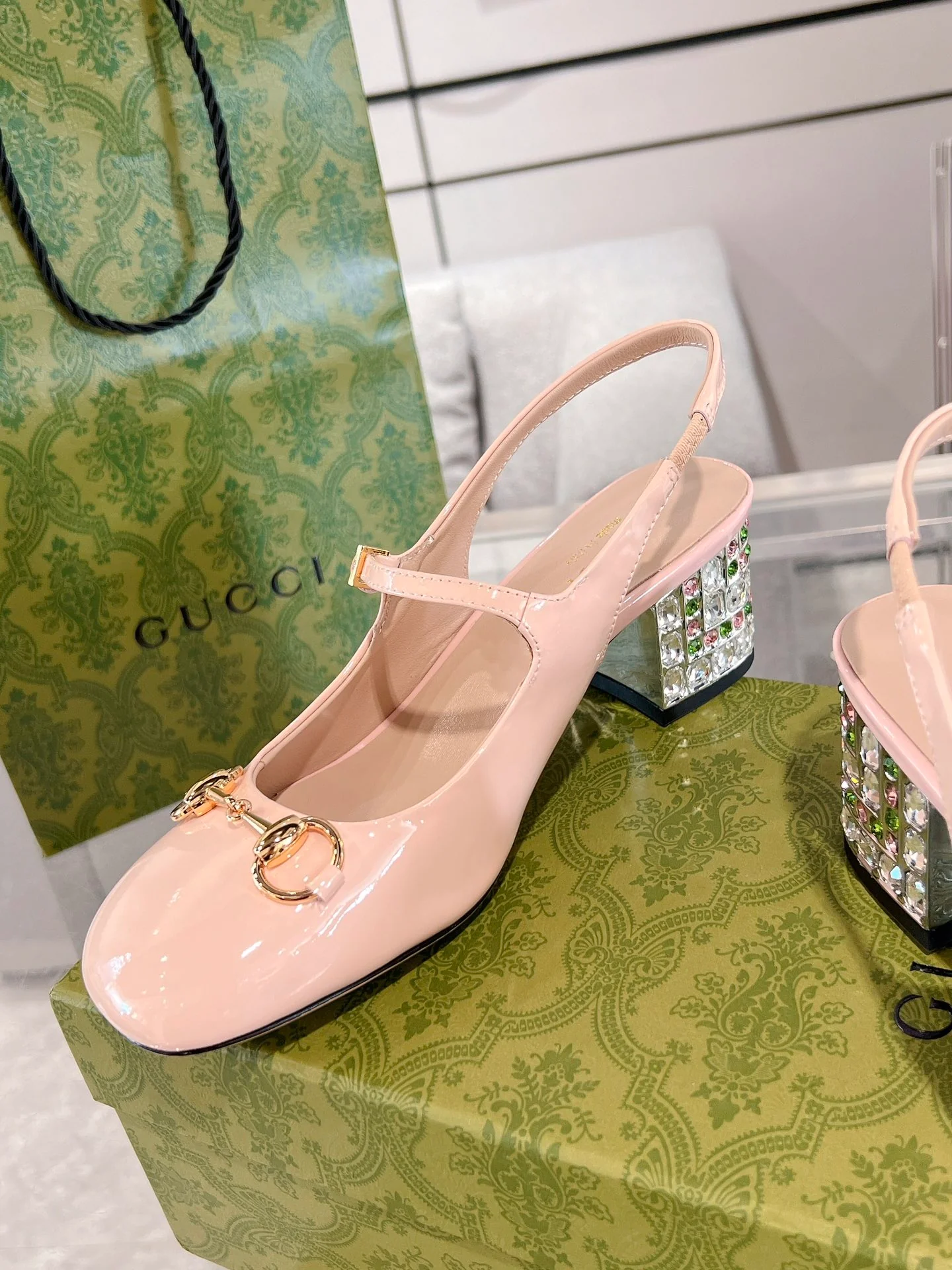 Gucc 26ss rhinestone slingback chunky heel