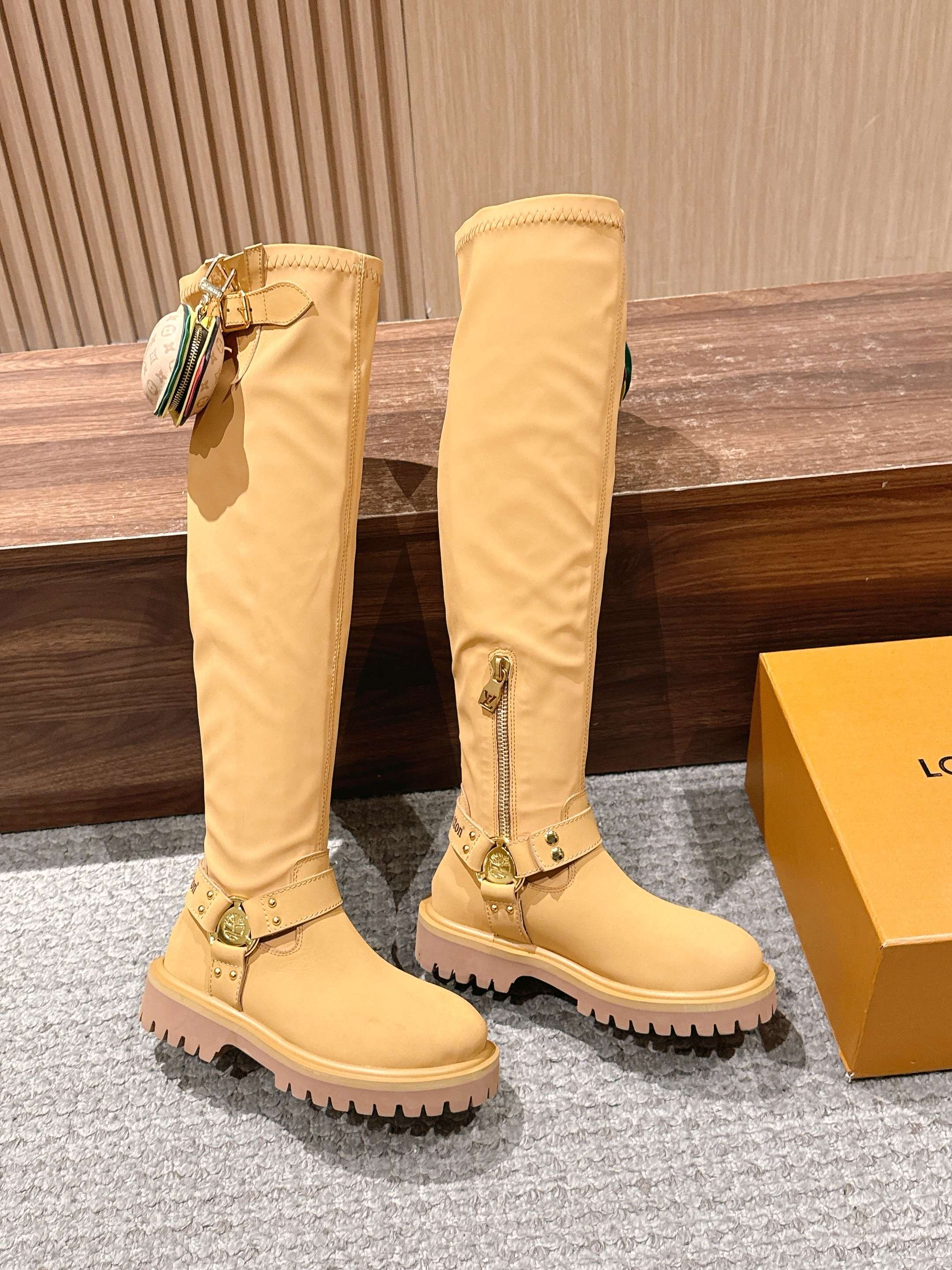 Loui 25fw boots