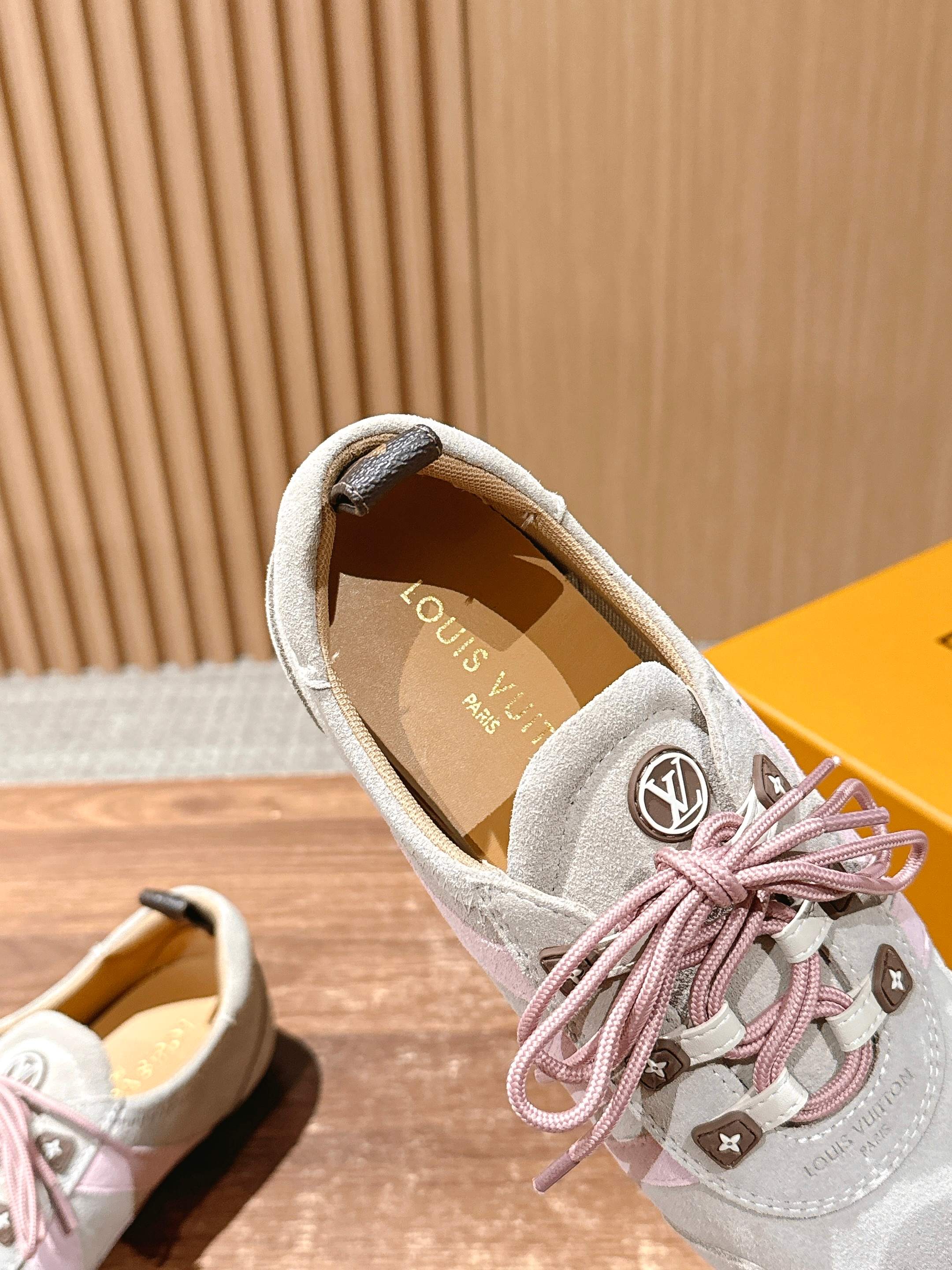 Loui 25fw sneaker