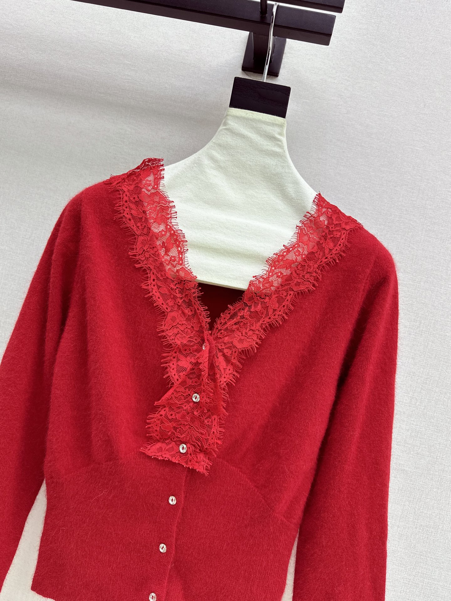 ES 26fw lace contract knit sweater