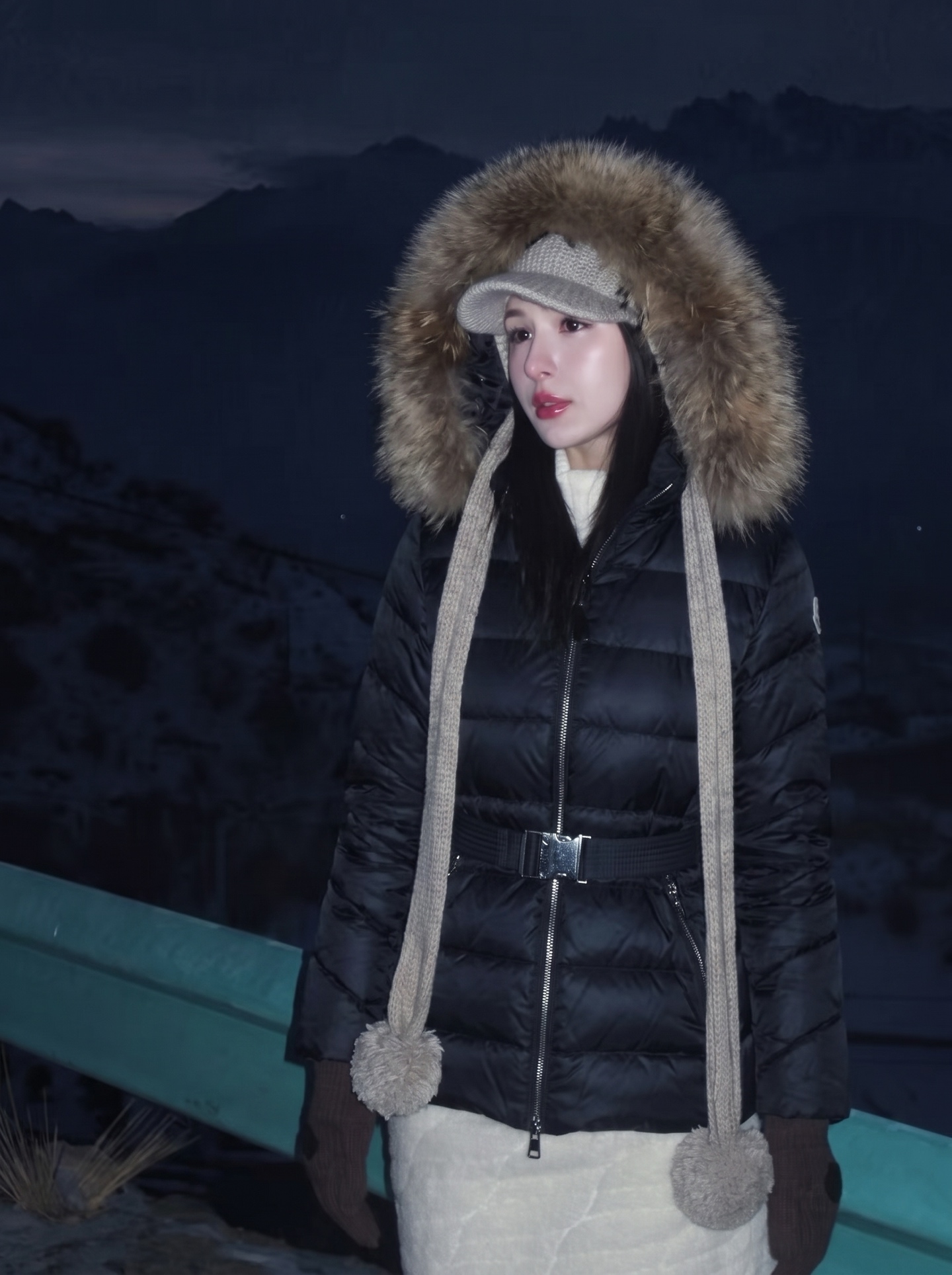 Monc 26fw fur-trim hooded belted down jacket