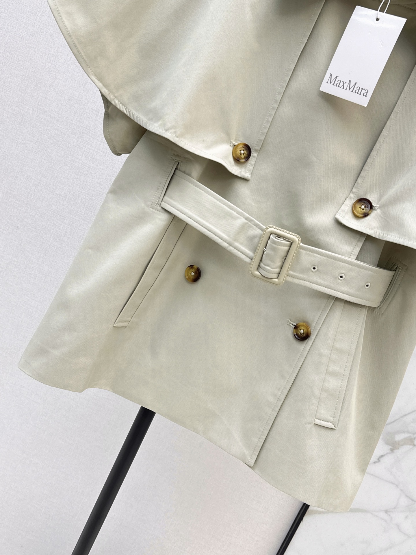 Max 26fw cape cropped trench coats