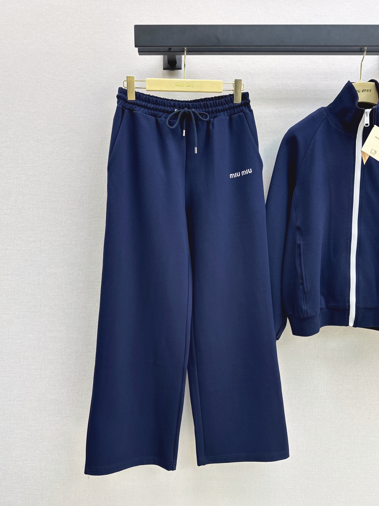 Miu 26fw zipper jacket drawstring pants sets