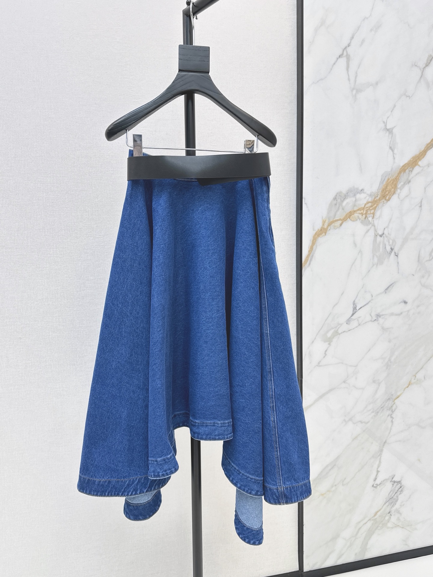 Giv 26fw asymmetric denim skirt
